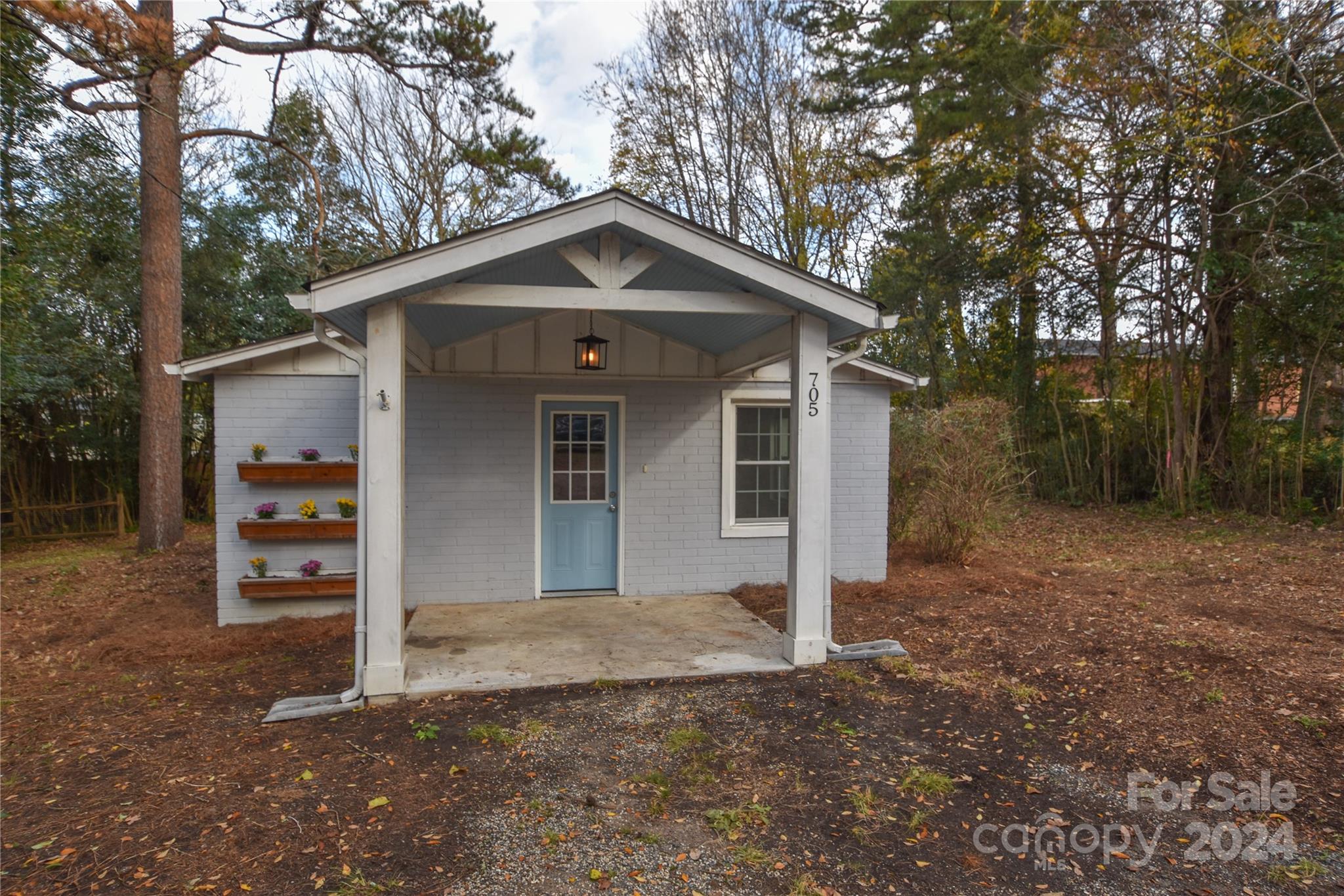 705 Michigan Street