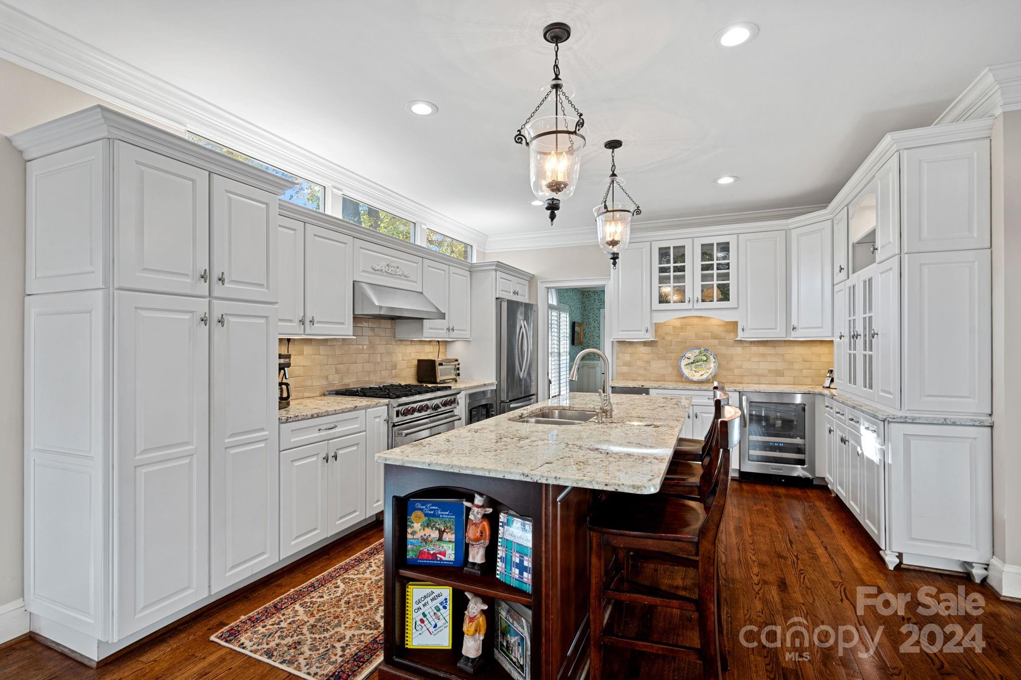2435 Calais Place