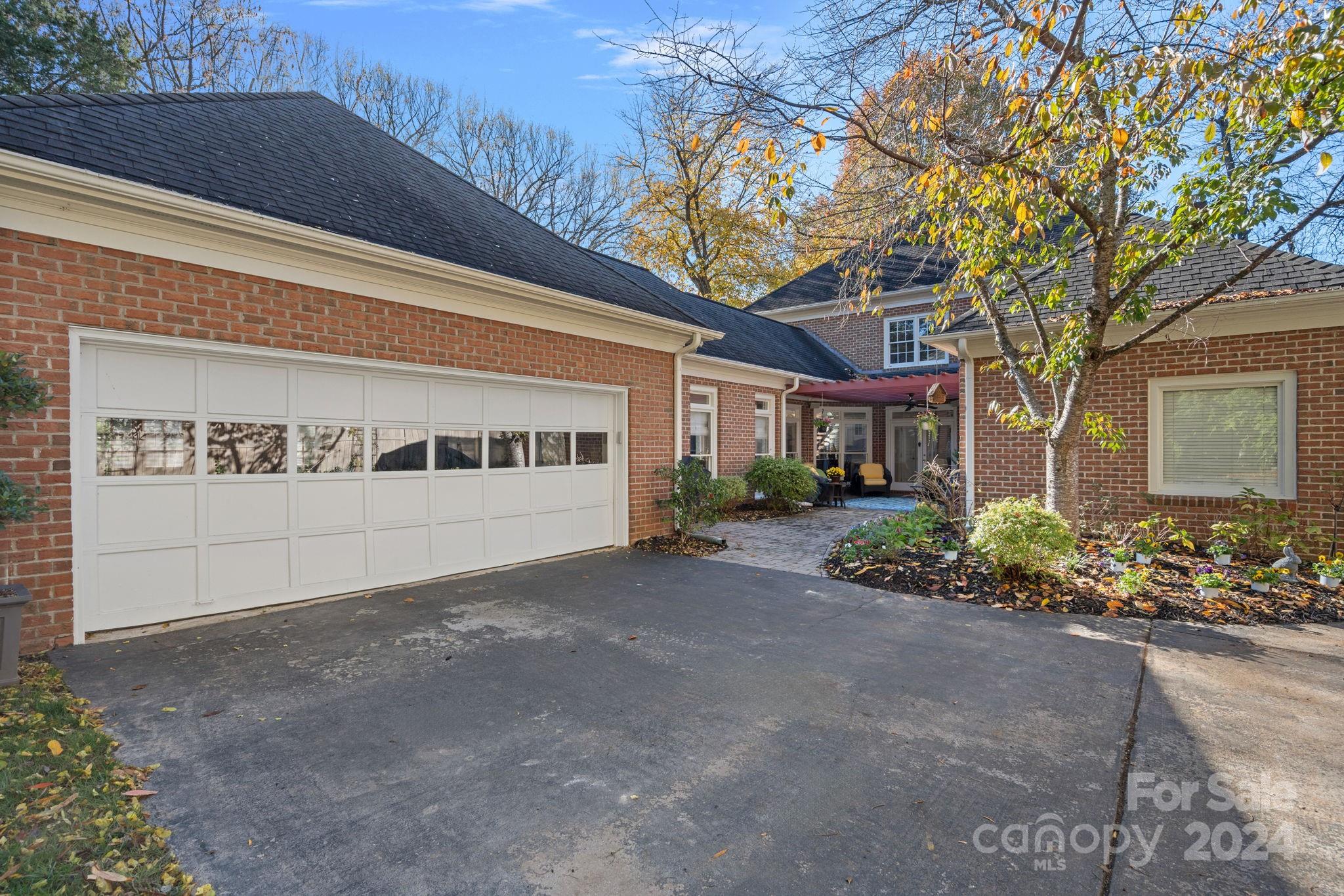 2435 Calais Place