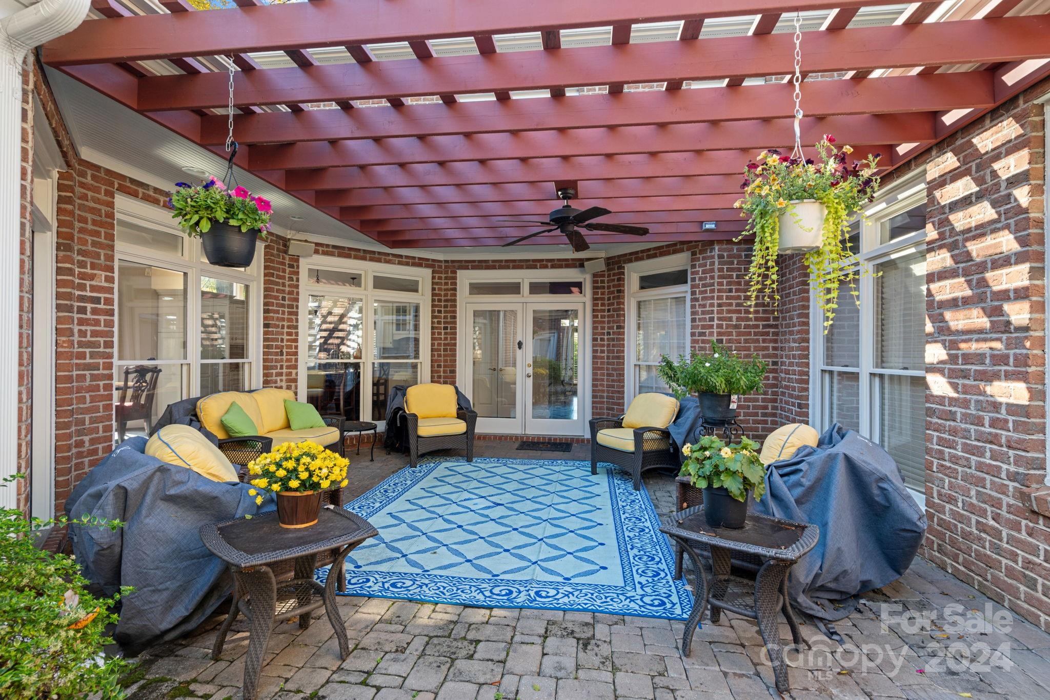 2435 Calais Place