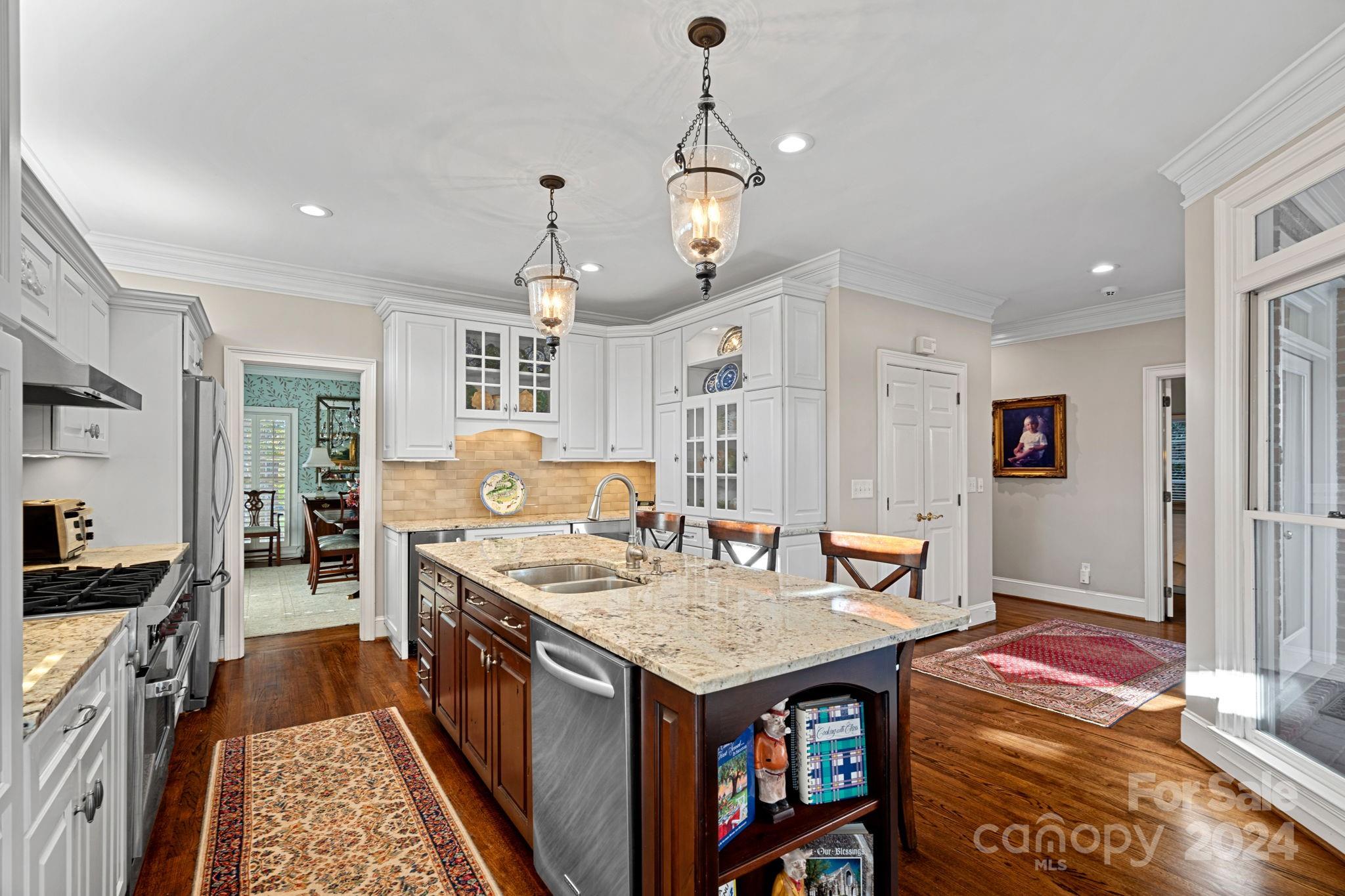 2435 Calais Place