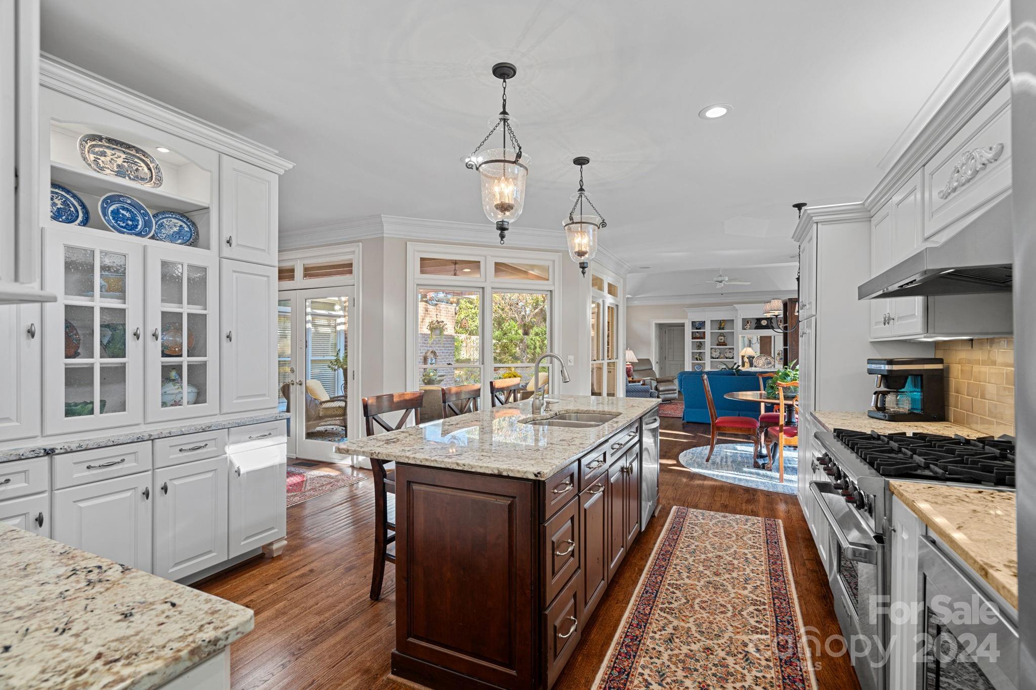 2435 Calais Place
