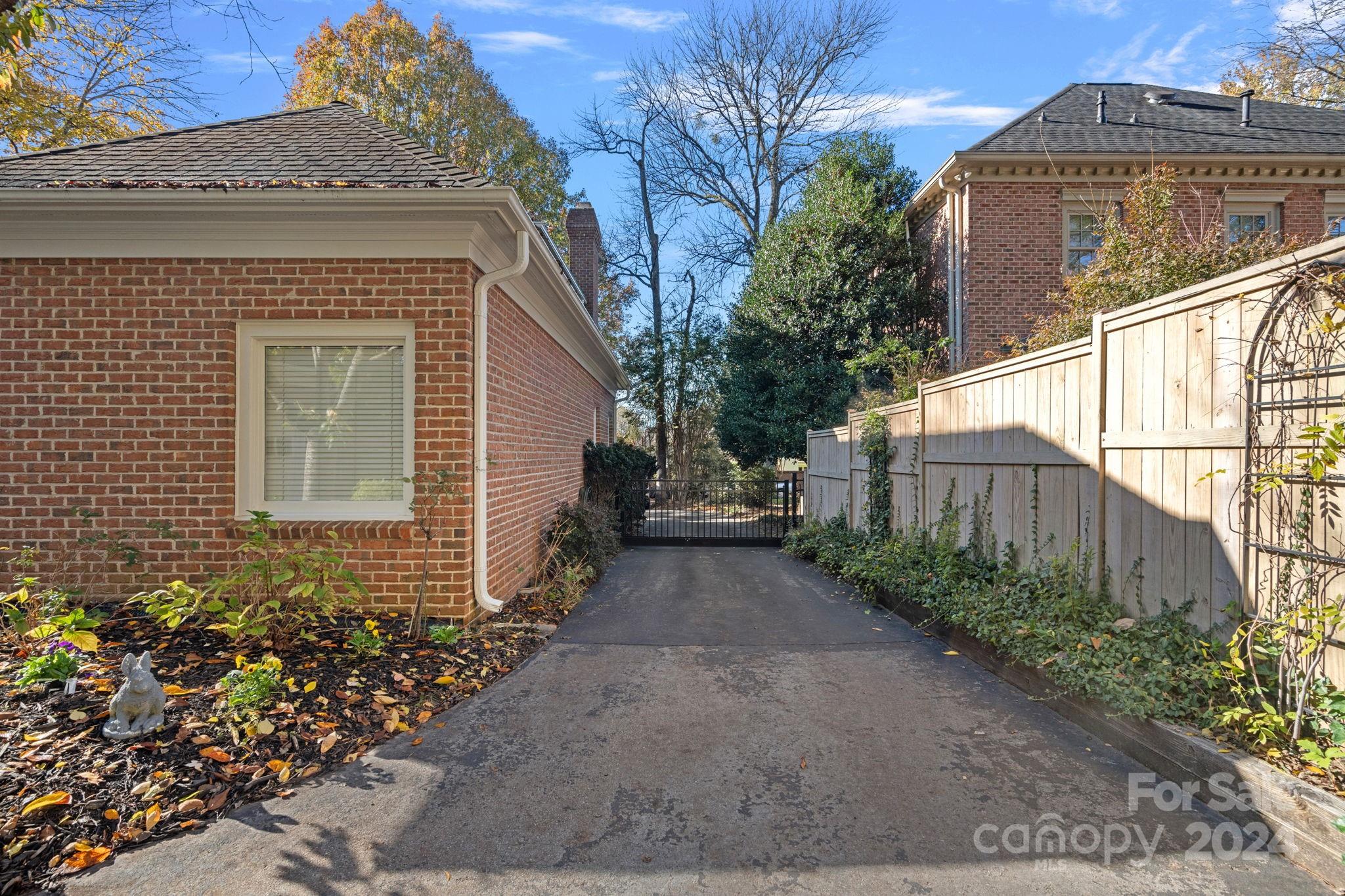 2435 Calais Place