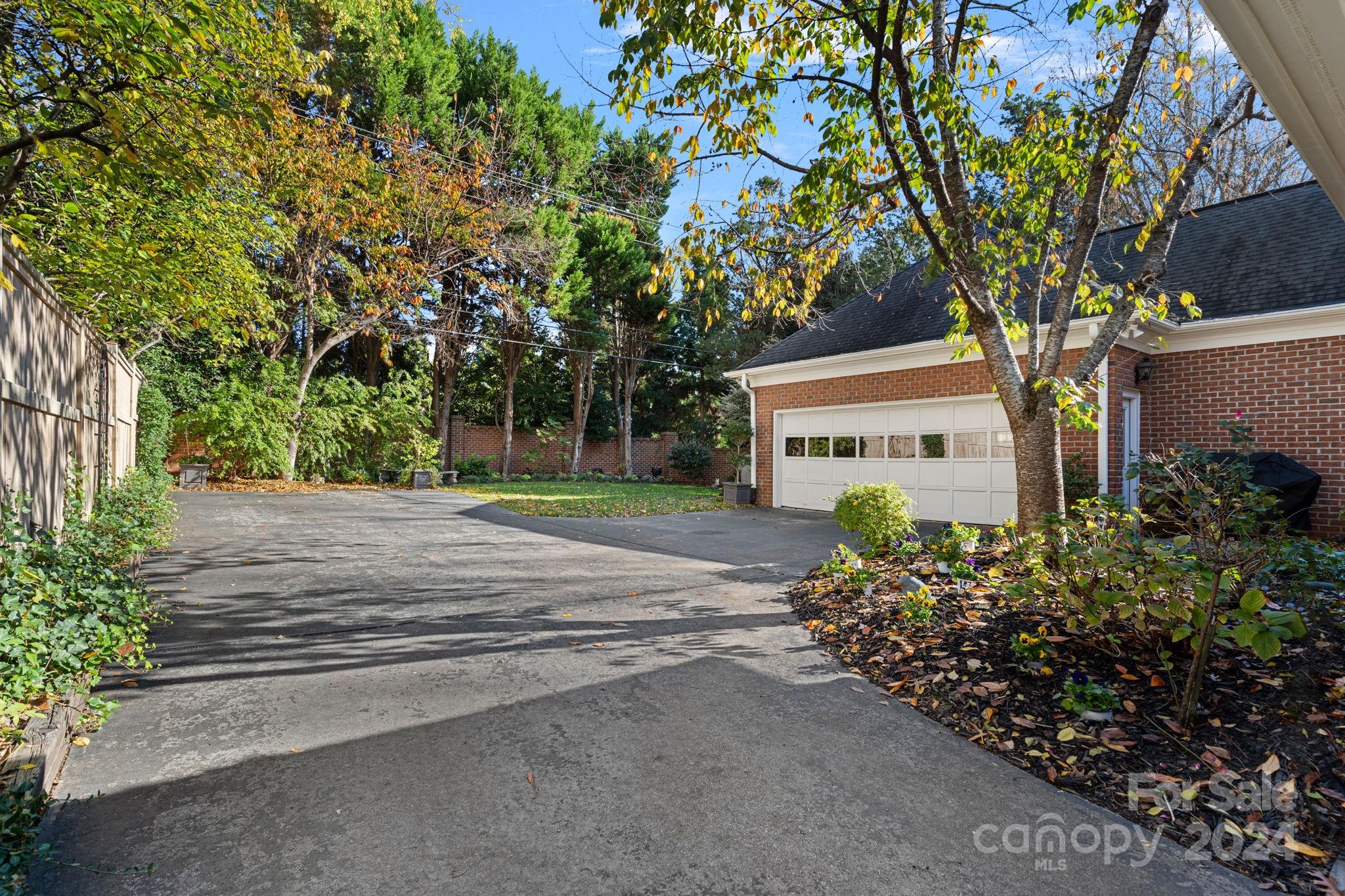 2435 Calais Place