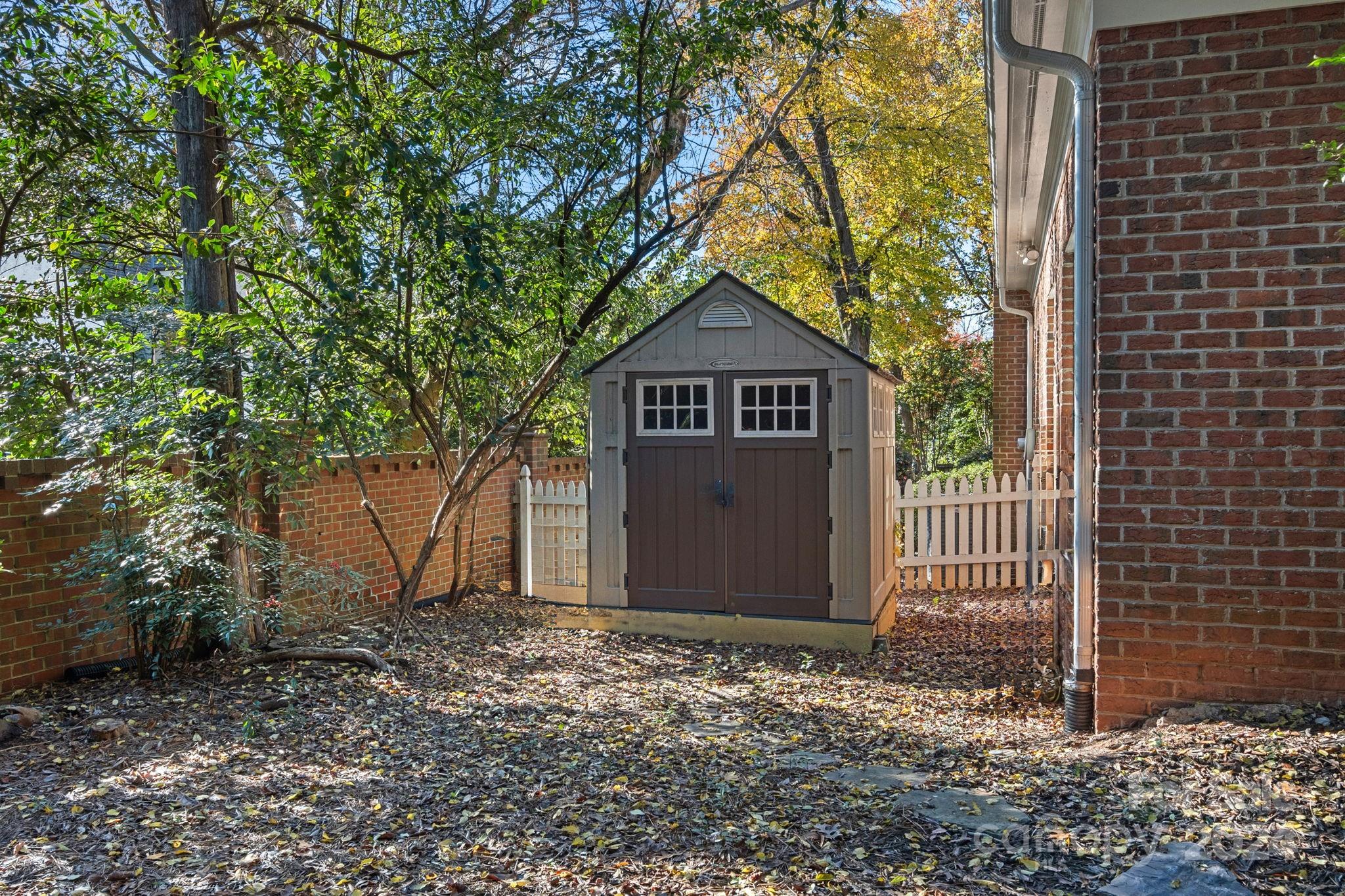 2435 Calais Place