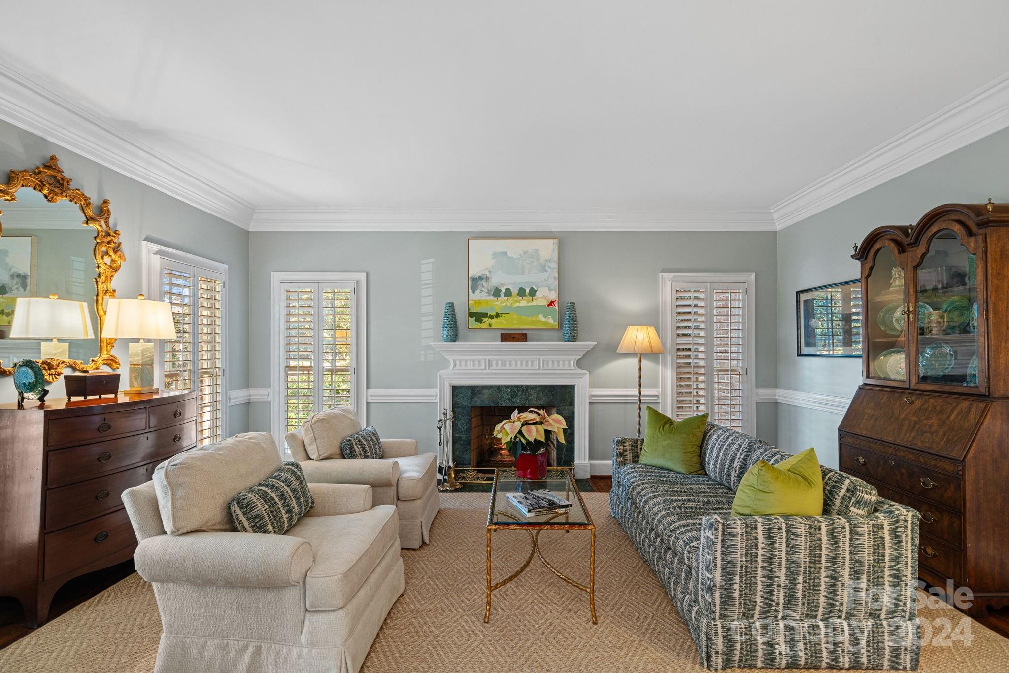 2435 Calais Place