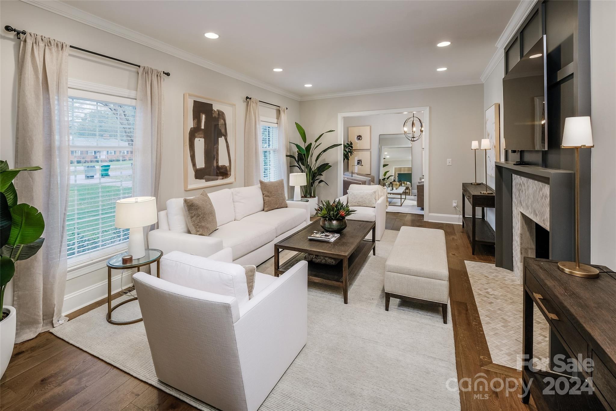 4419 Woodlark Lane