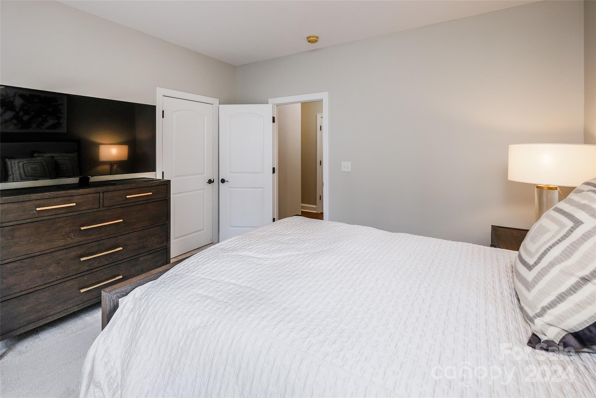 4419 Woodlark Lane
