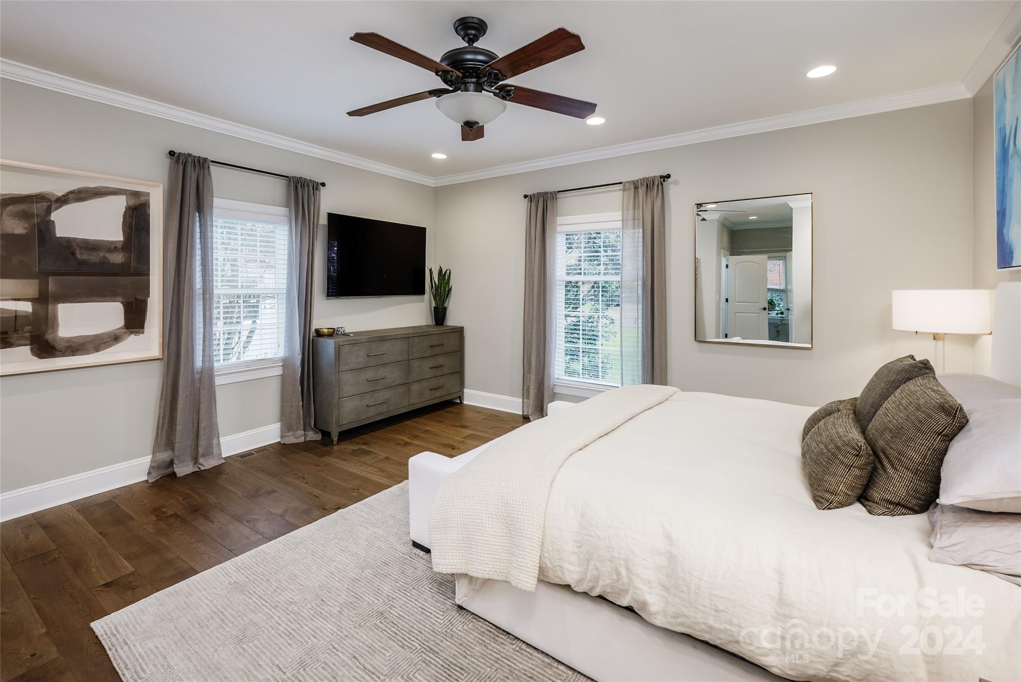 4419 Woodlark Lane