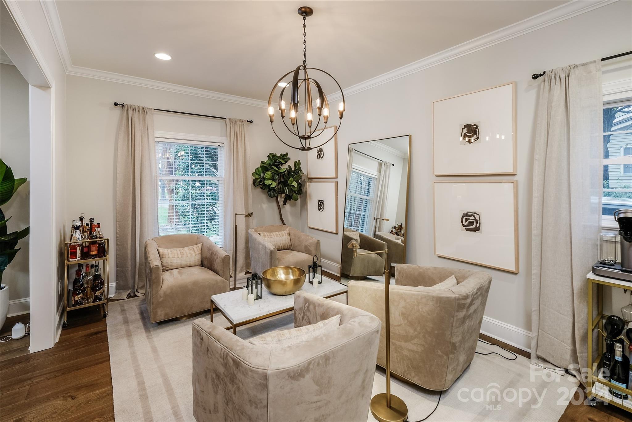 4419 Woodlark Lane