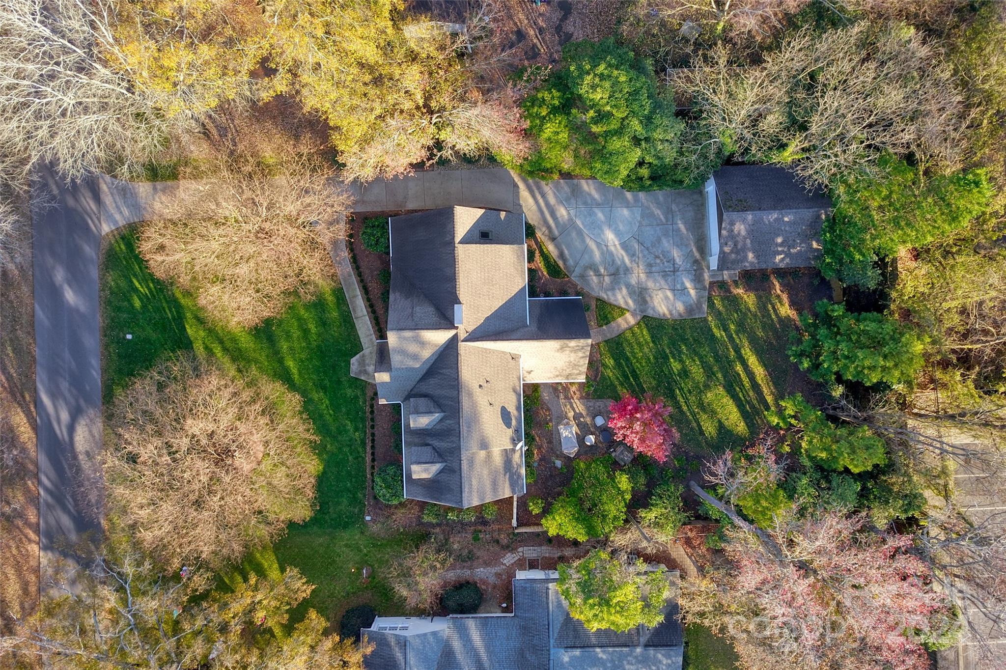 4419 Woodlark Lane
