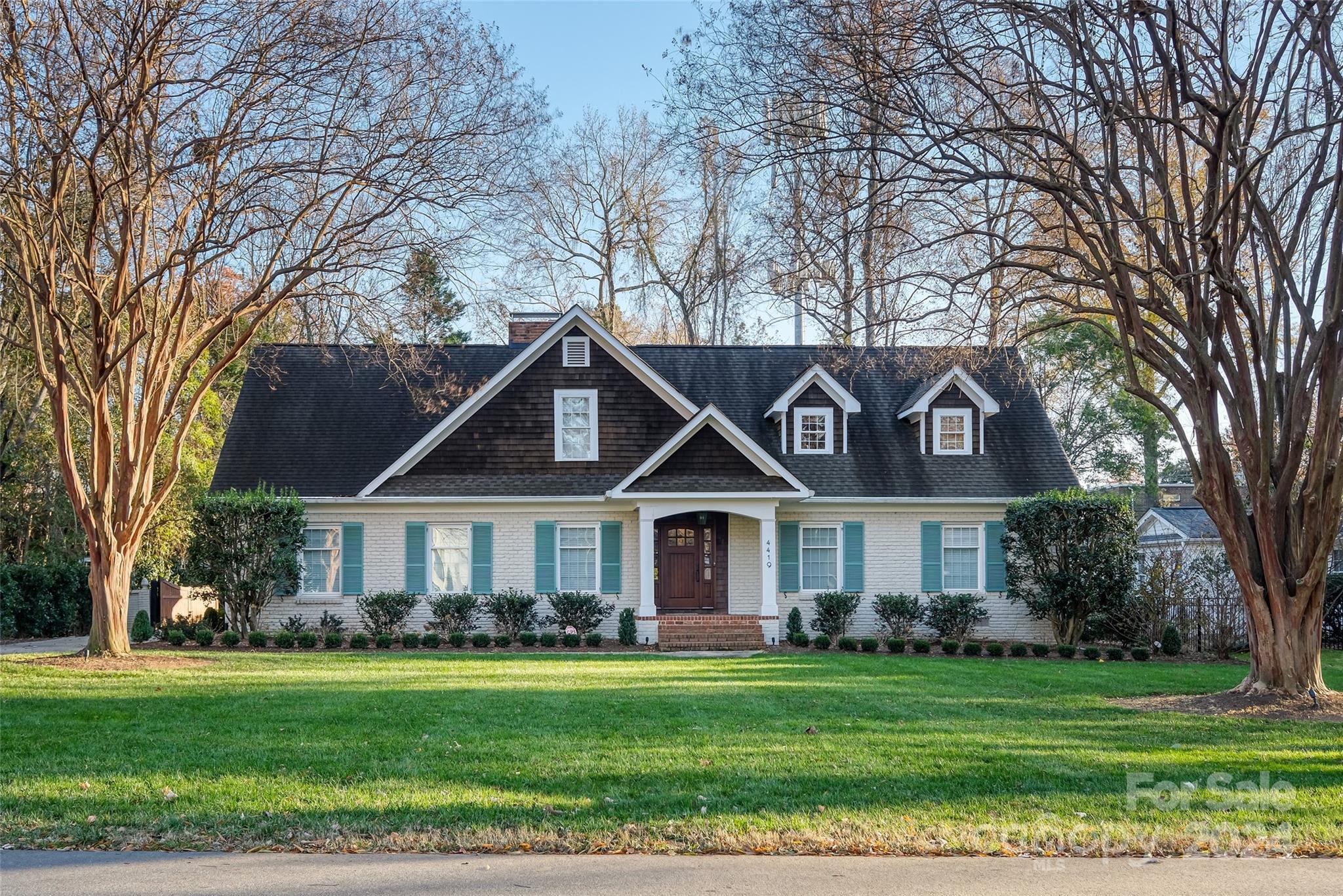4419 Woodlark Lane