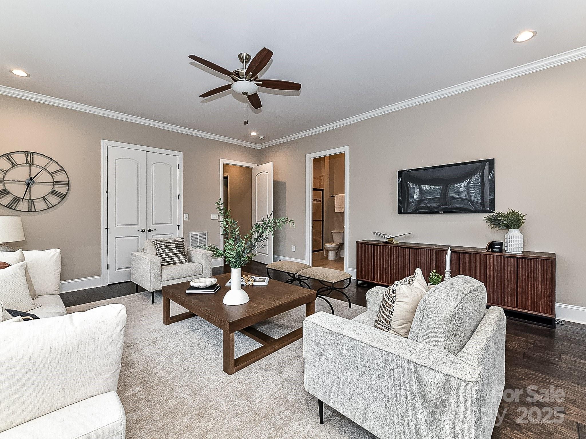 3227 Pinehurst Place
