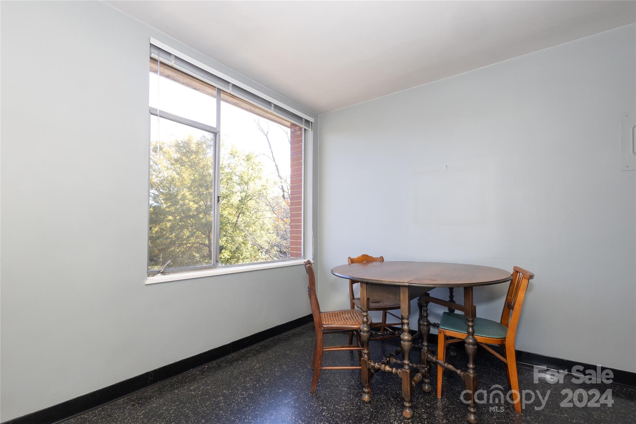 1300 Queens Road Unit: 405