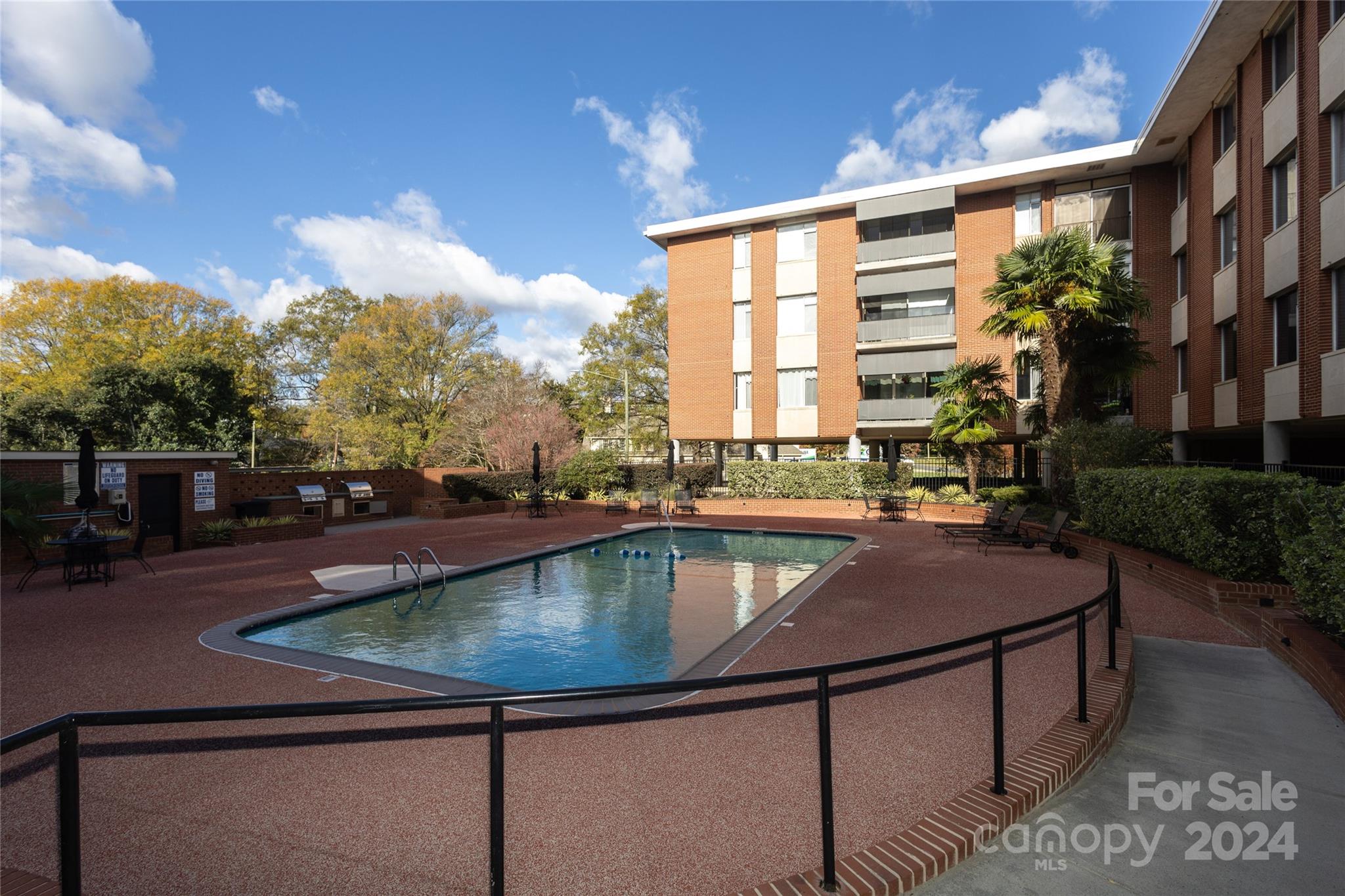 1300 Queens Road Unit: 405