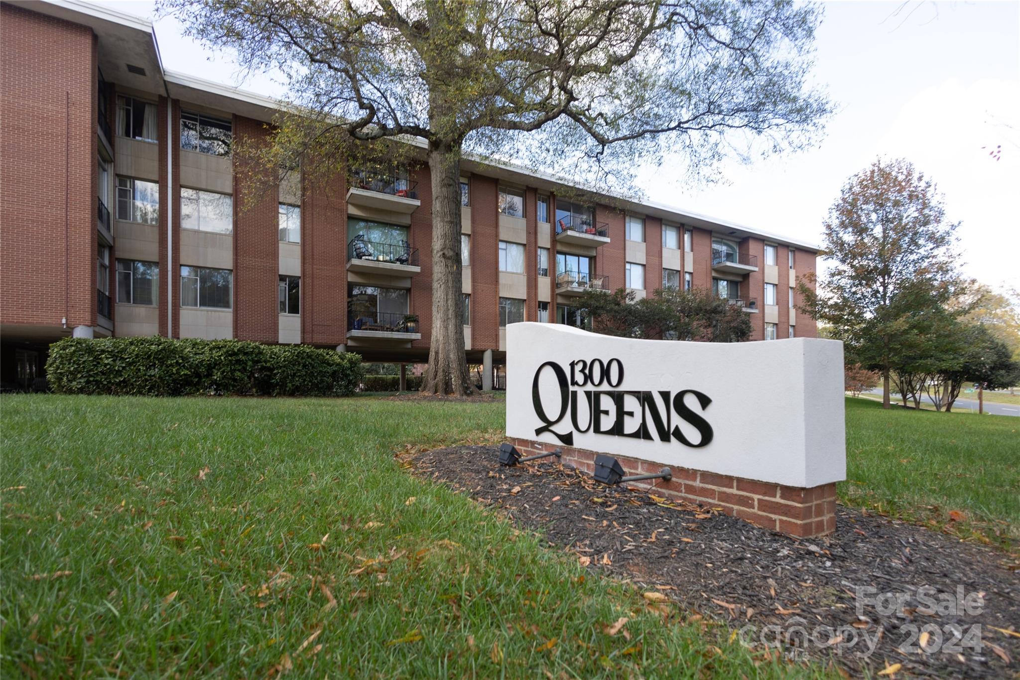 1300 Queens Road Unit: 405