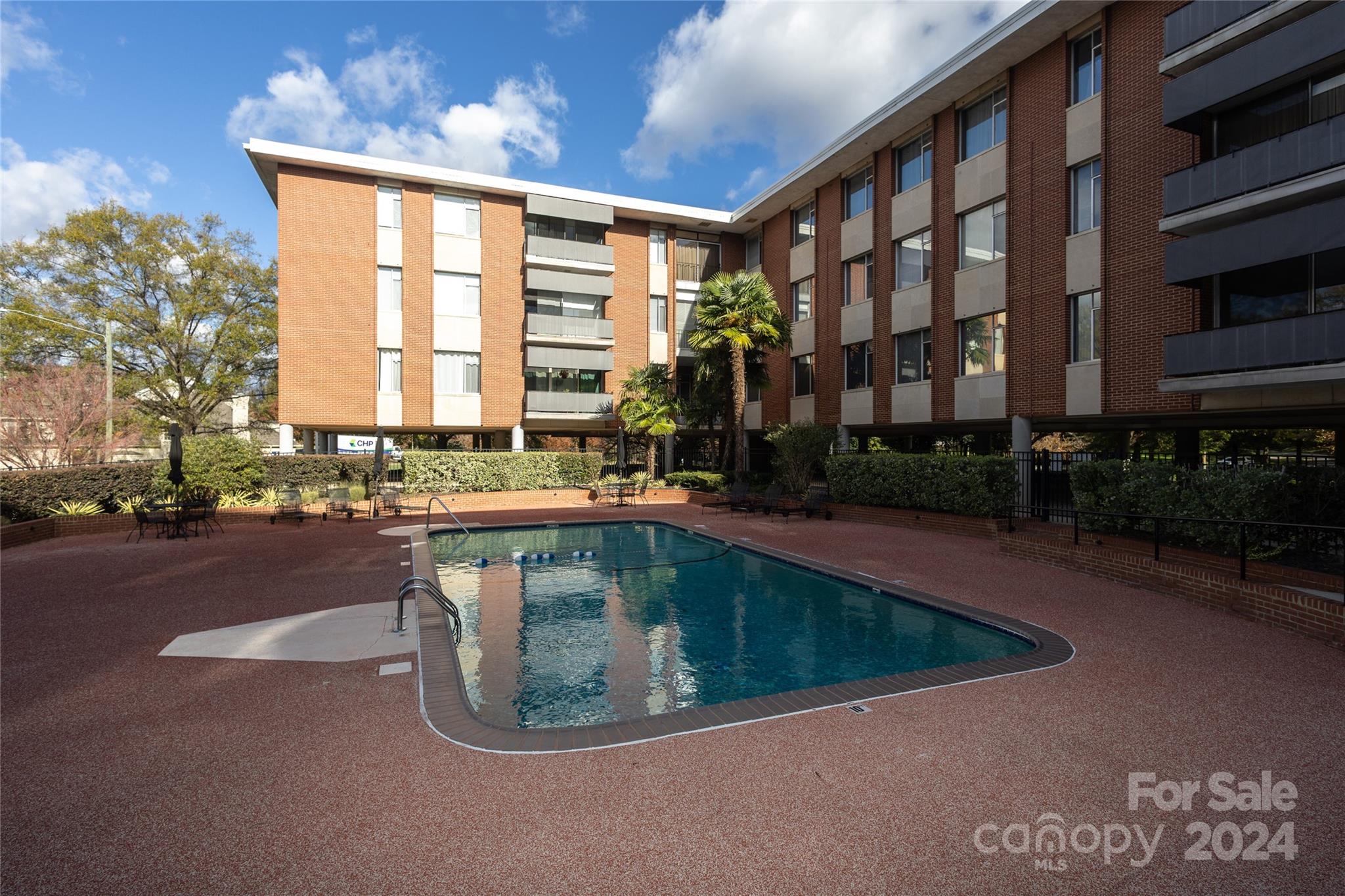 1300 Queens Road Unit: 409