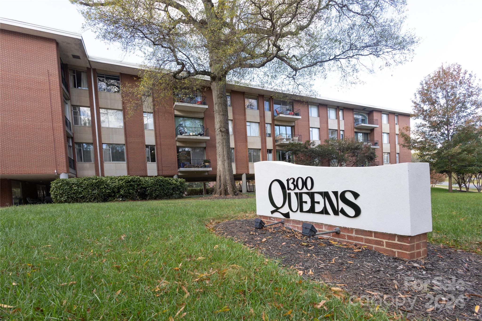 1300 Queens Road Unit: 409