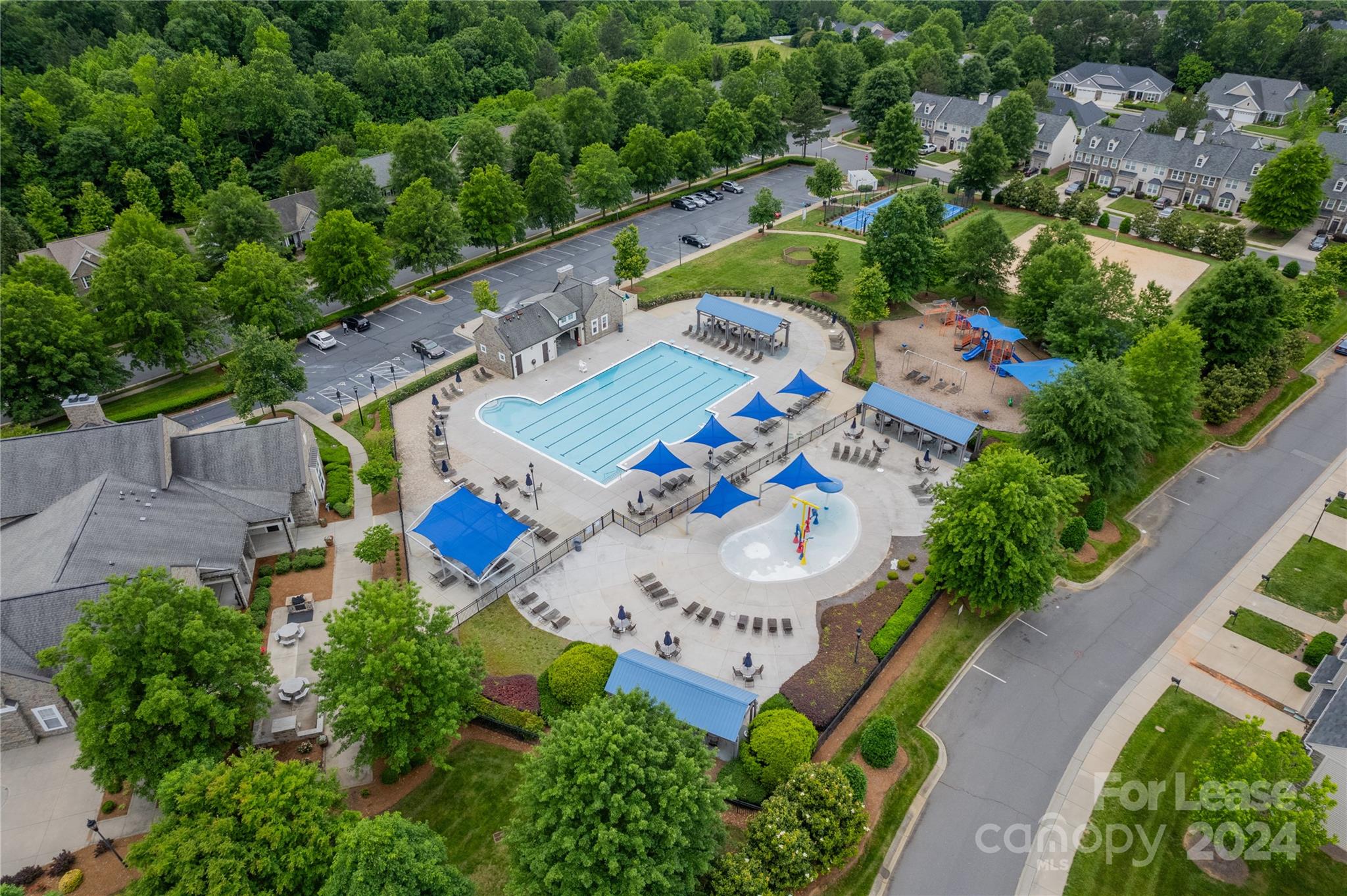5831 Clan Maclaine Drive