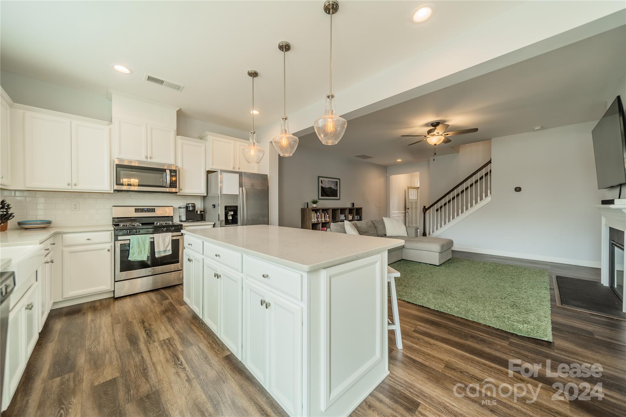 5831 Clan Maclaine Drive