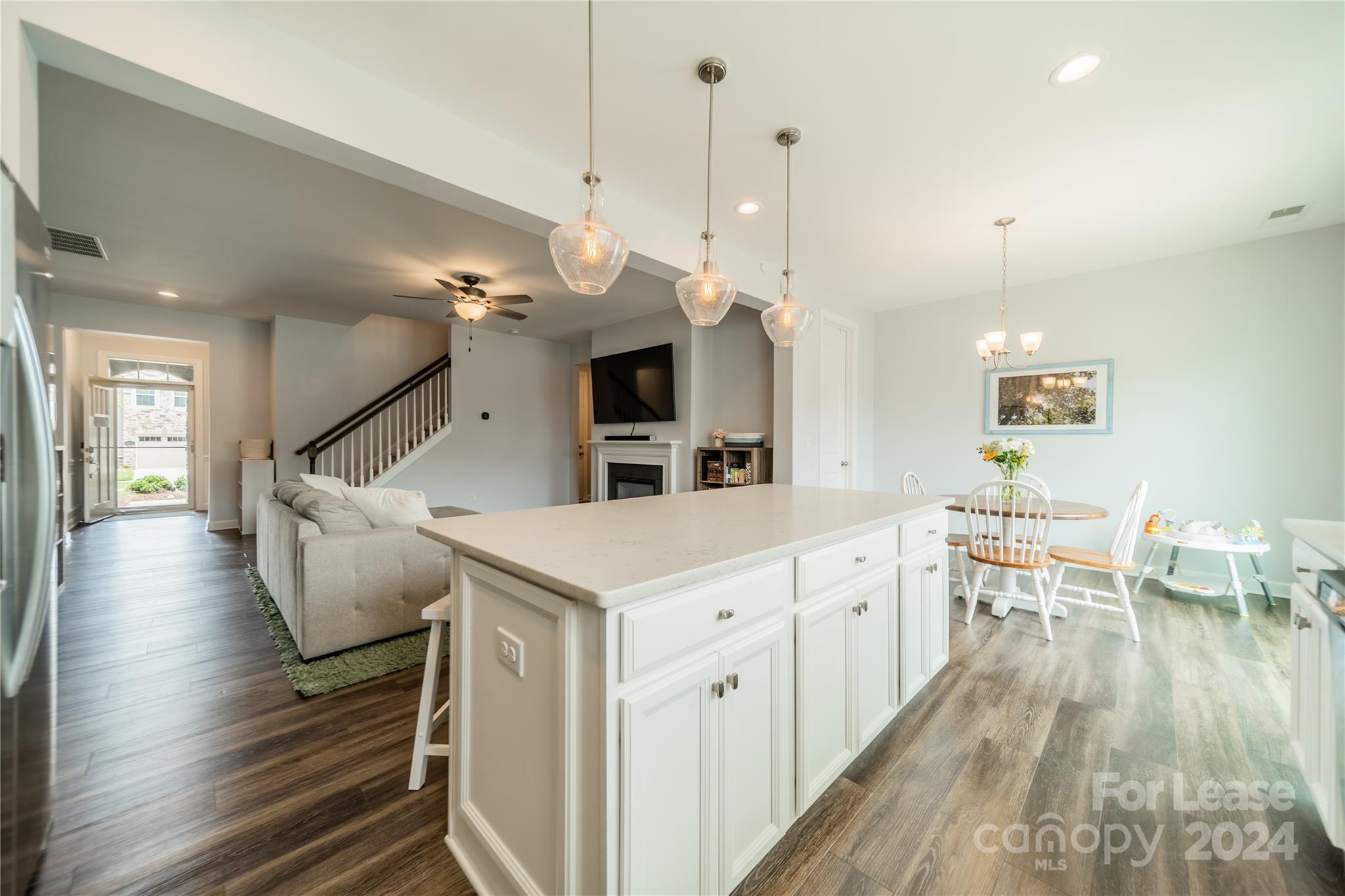 5831 Clan Maclaine Drive
