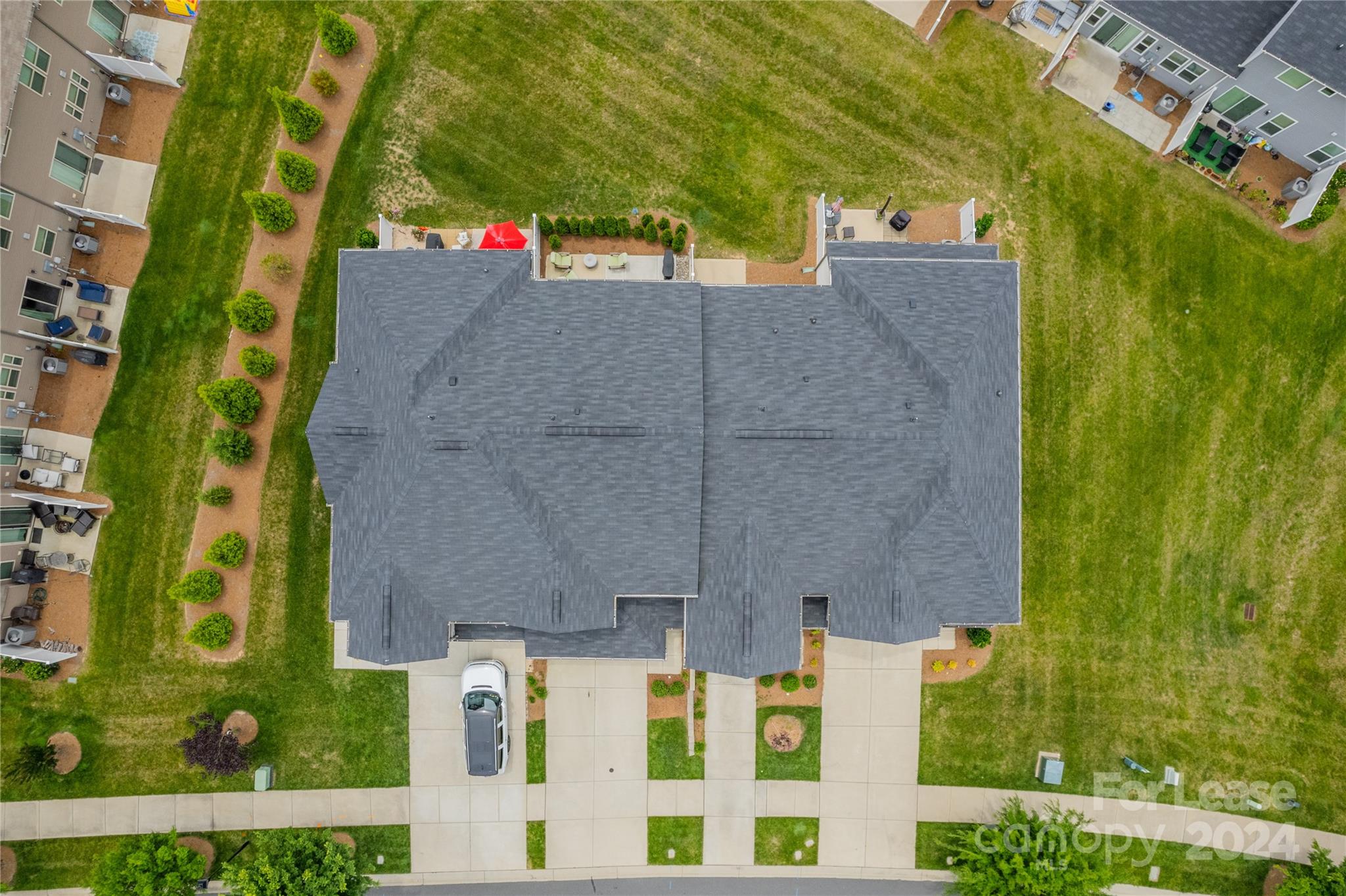 5831 Clan Maclaine Drive