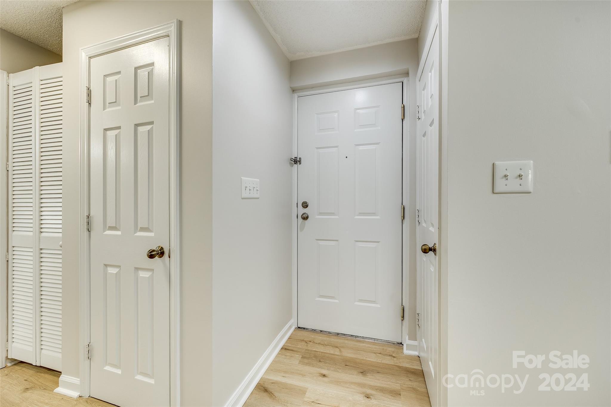 211 Heritage Boulevard Unit: 211
