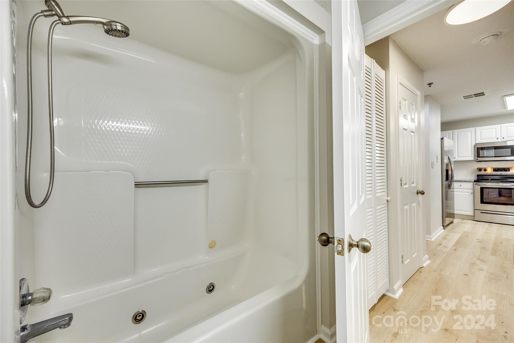 211 Heritage Boulevard Unit: 211