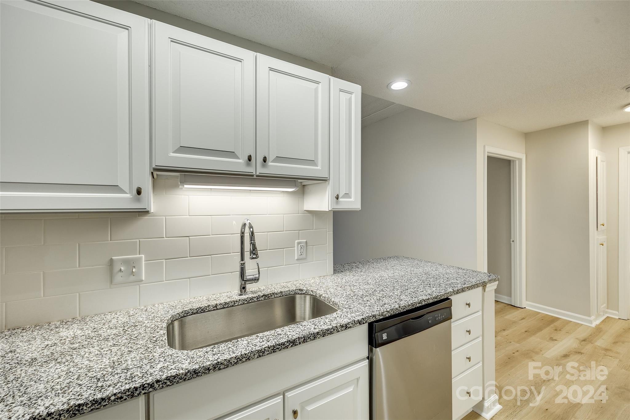 211 Heritage Boulevard Unit: 211