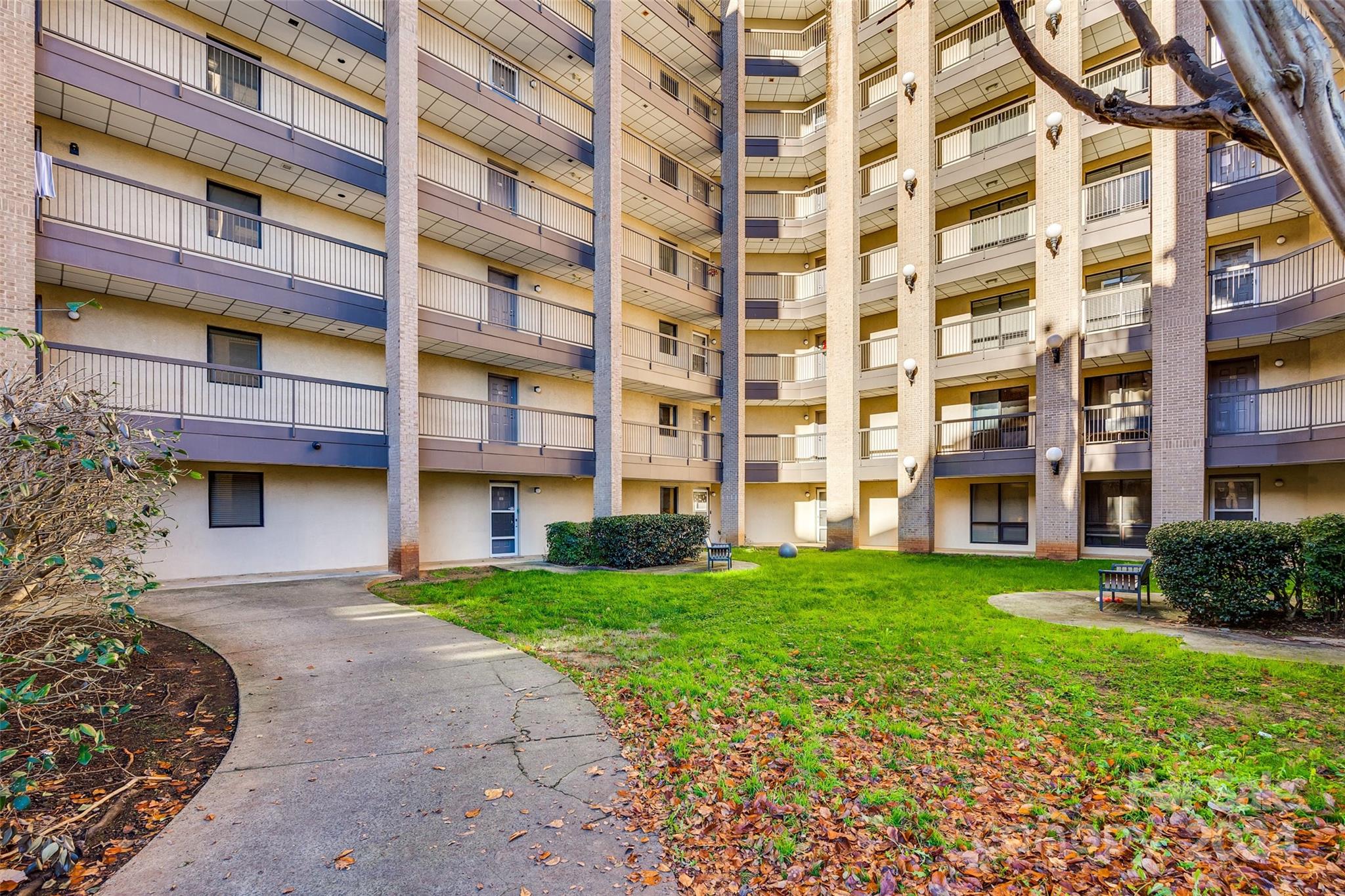 211 Heritage Boulevard Unit: 211