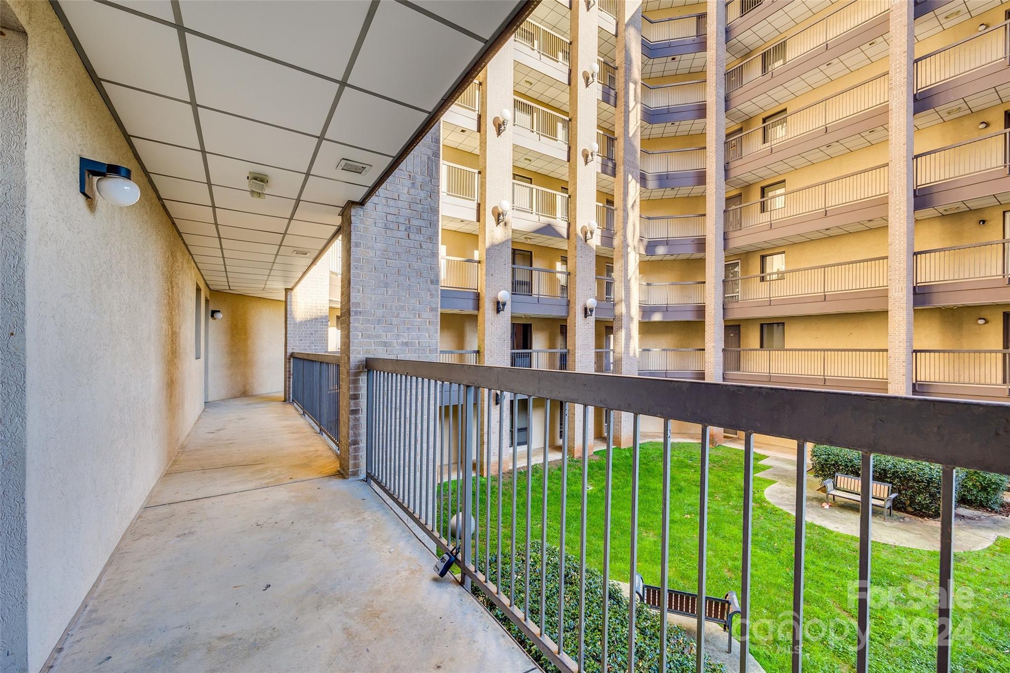 211 Heritage Boulevard Unit: 211