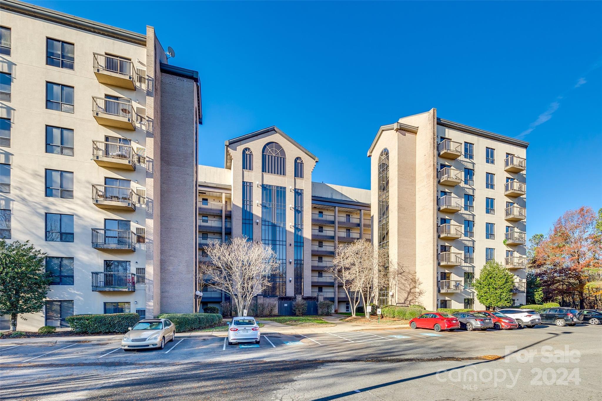 211 Heritage Boulevard Unit: 211