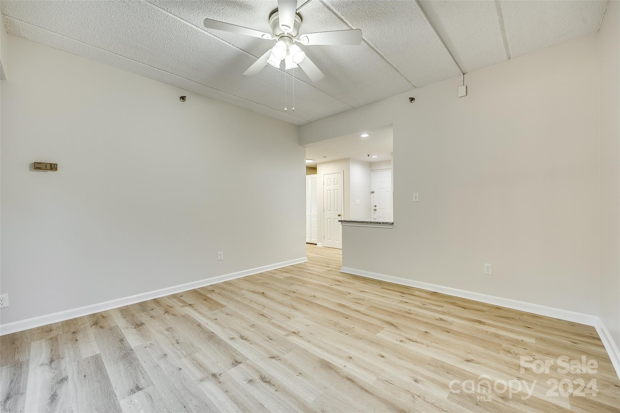 211 Heritage Boulevard Unit: 211