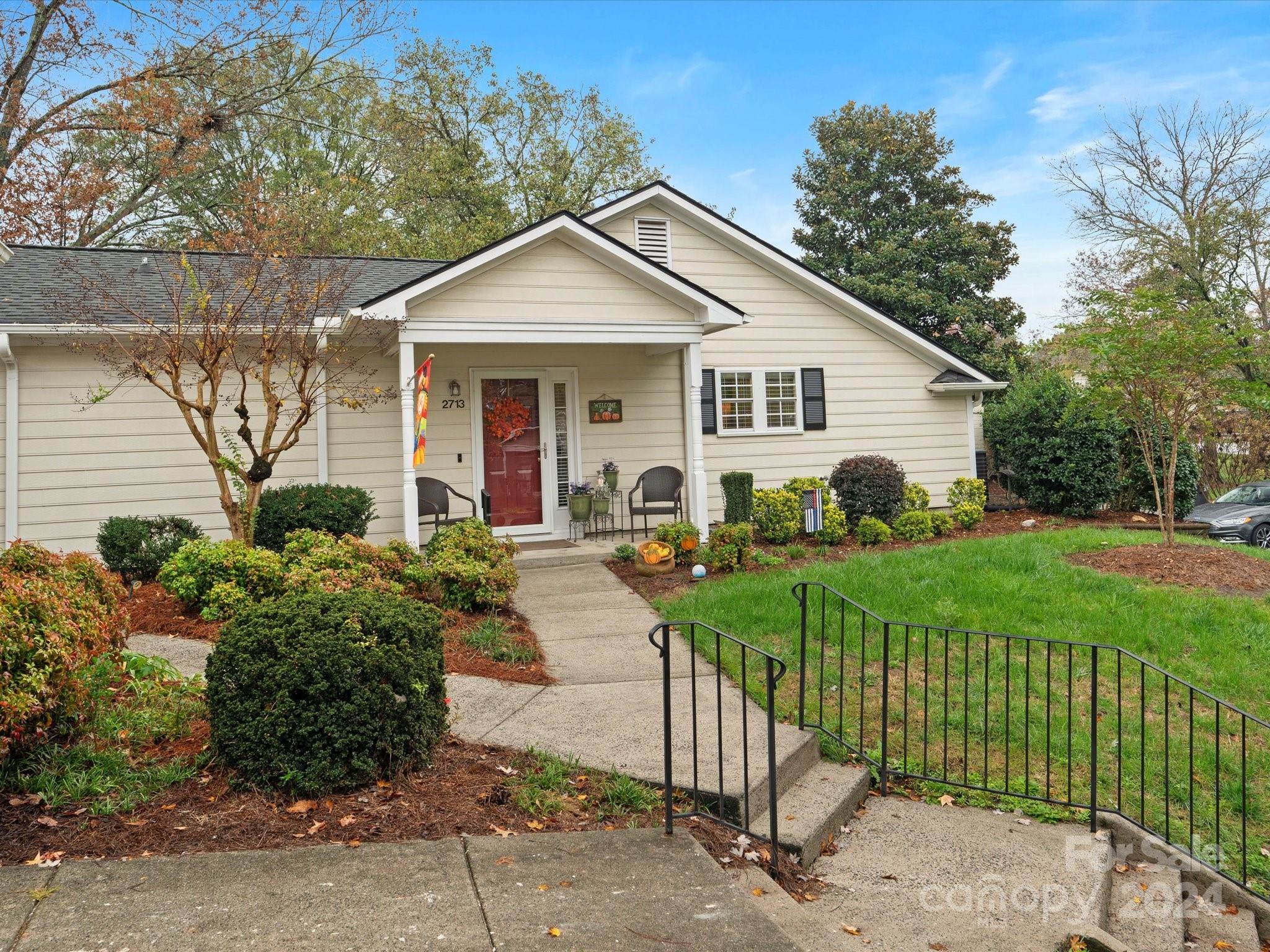 2713 New Hamlin Way