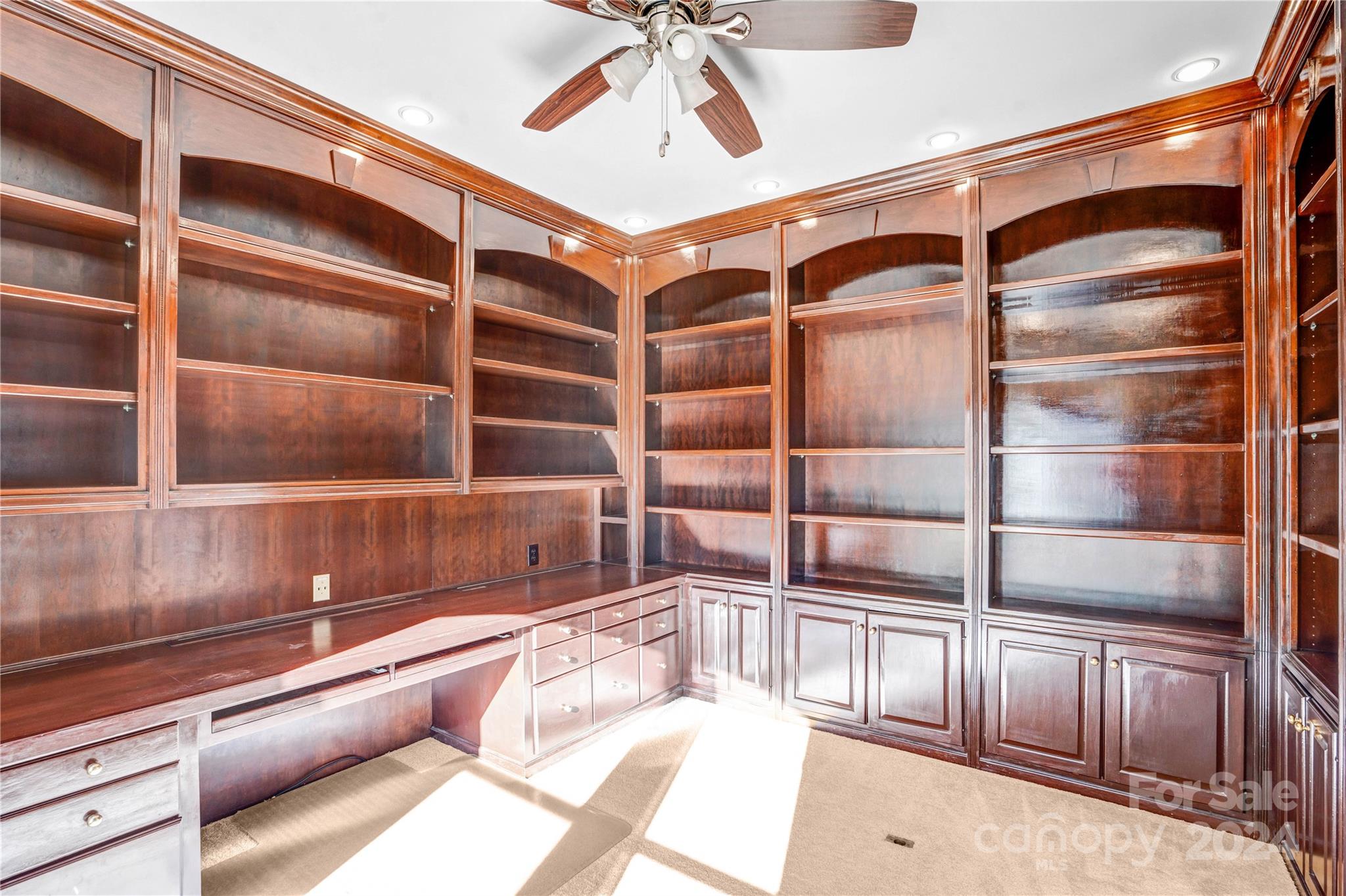 5300 Haynes Hall Place