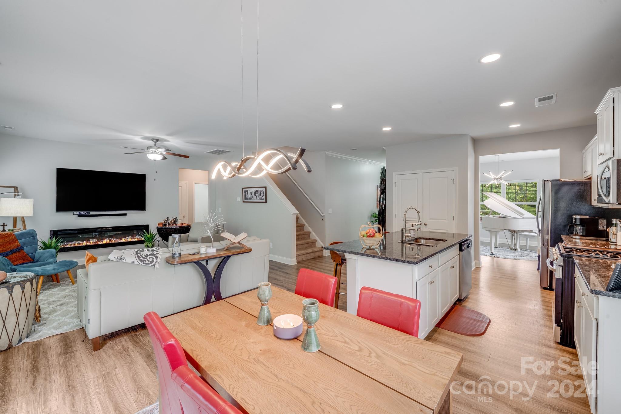 14917 Boudins Lane