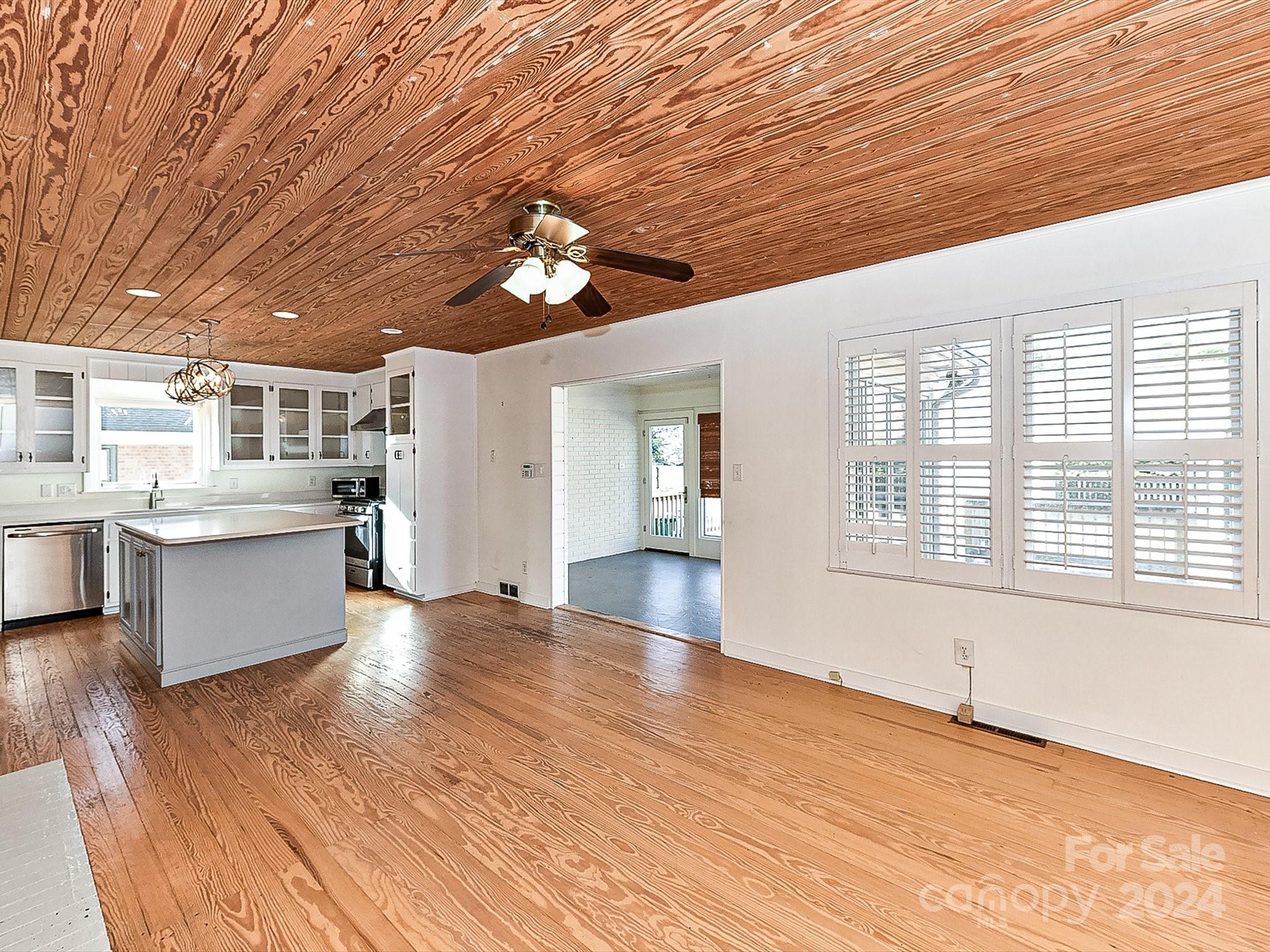 4720 Aspen Court