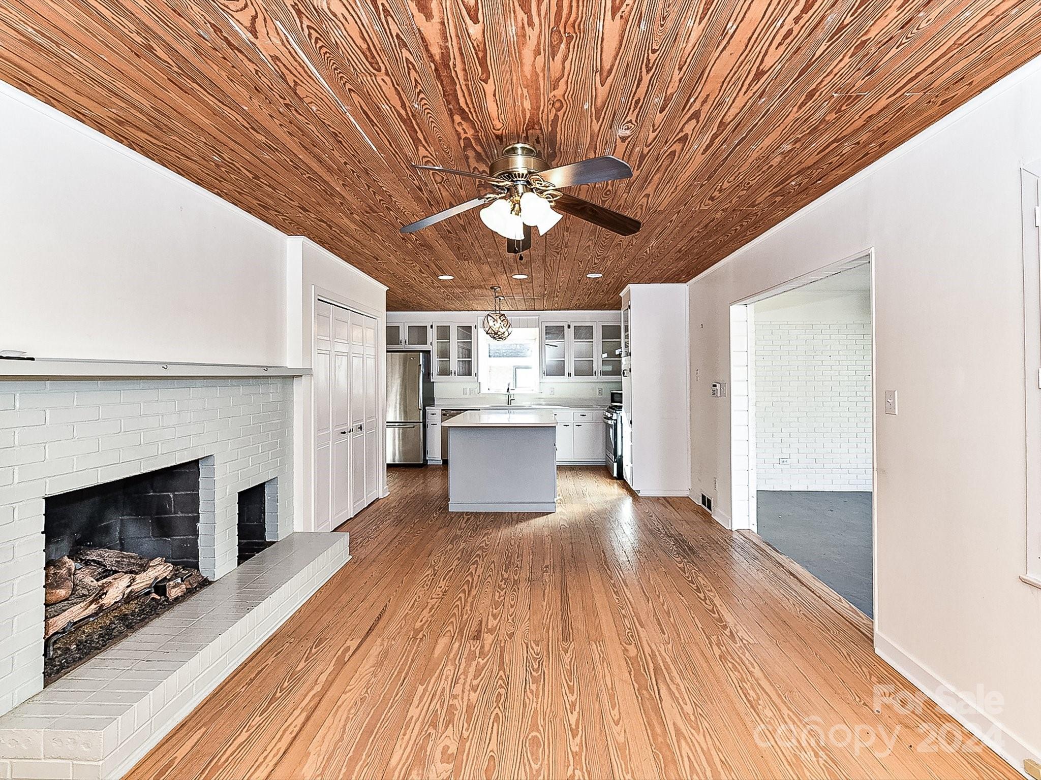 4720 Aspen Court