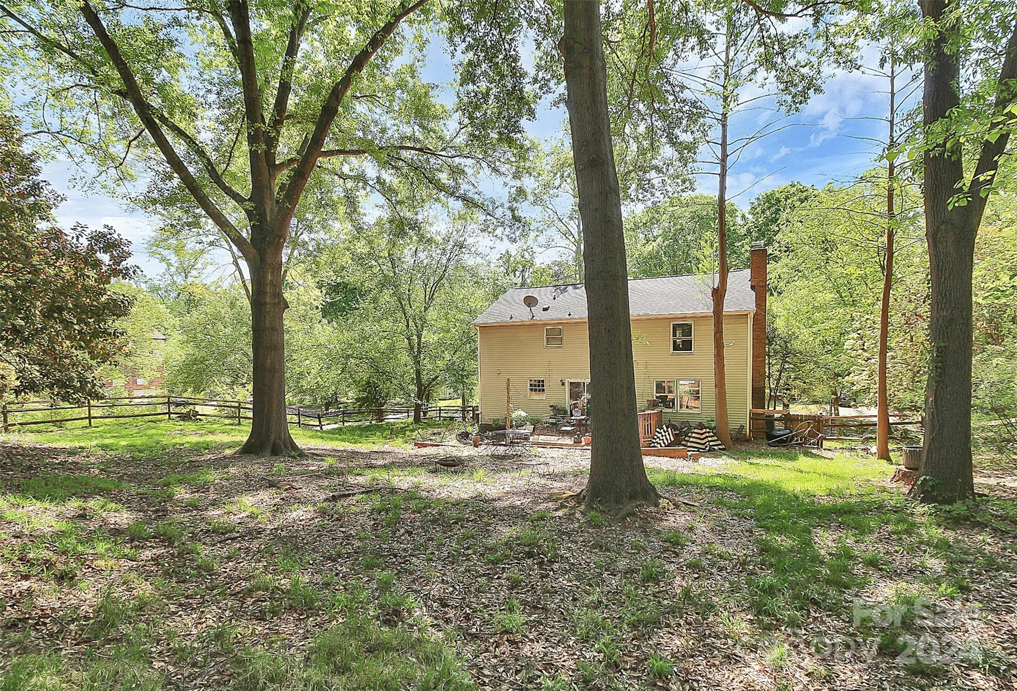 6225 Pella Road