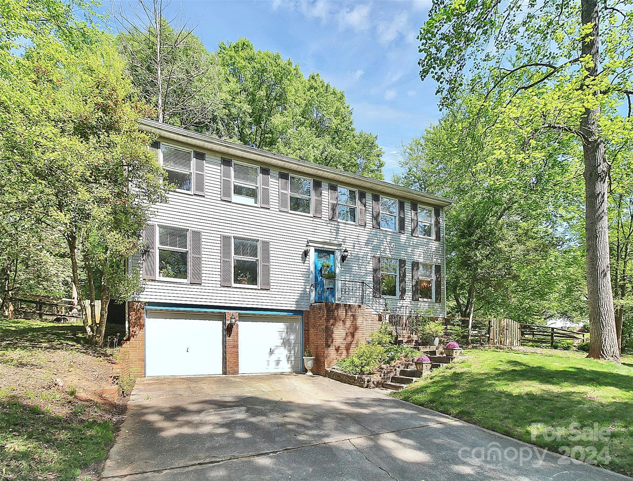 6225 Pella Road