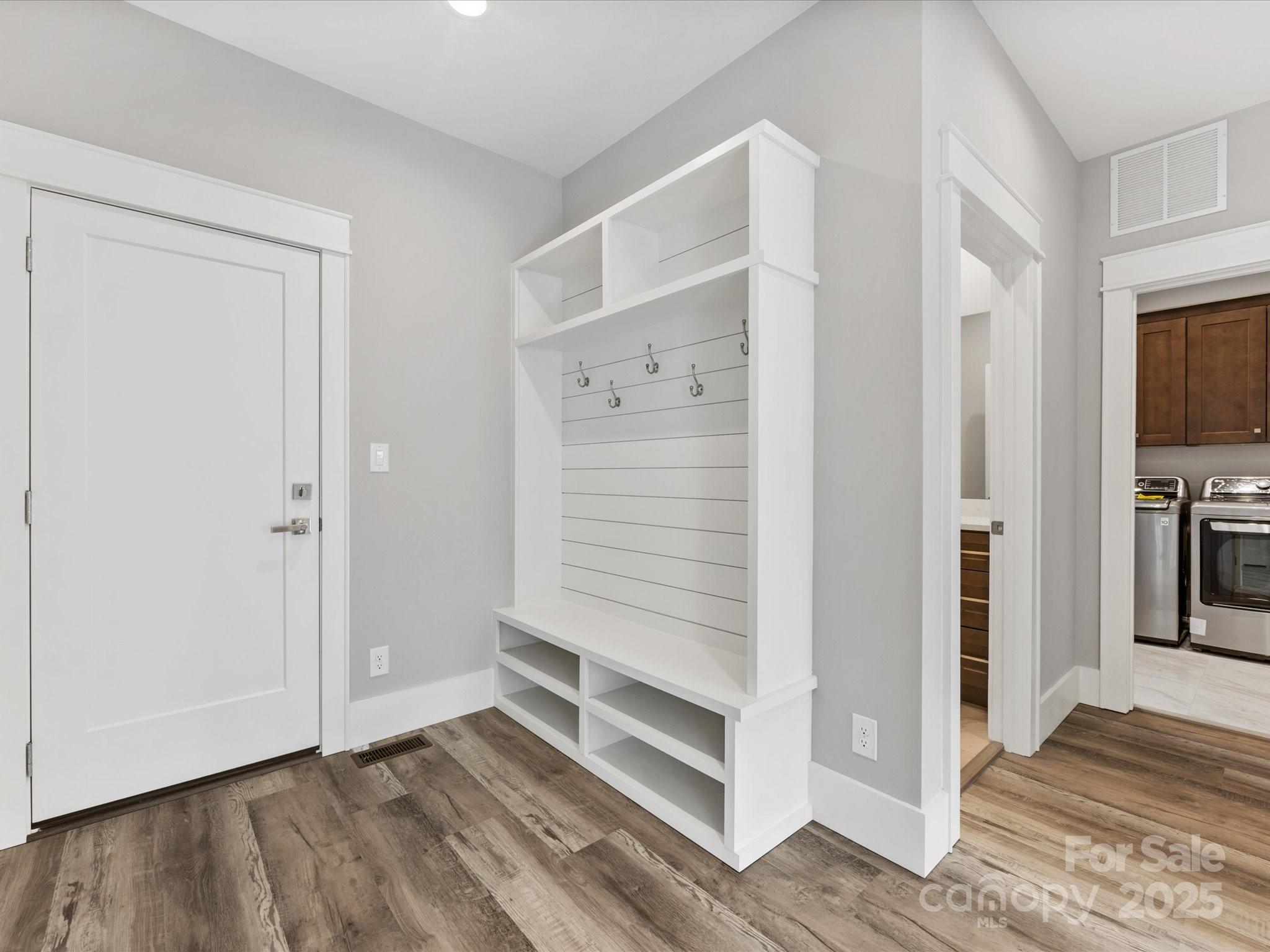719 Greenbriar Drive
