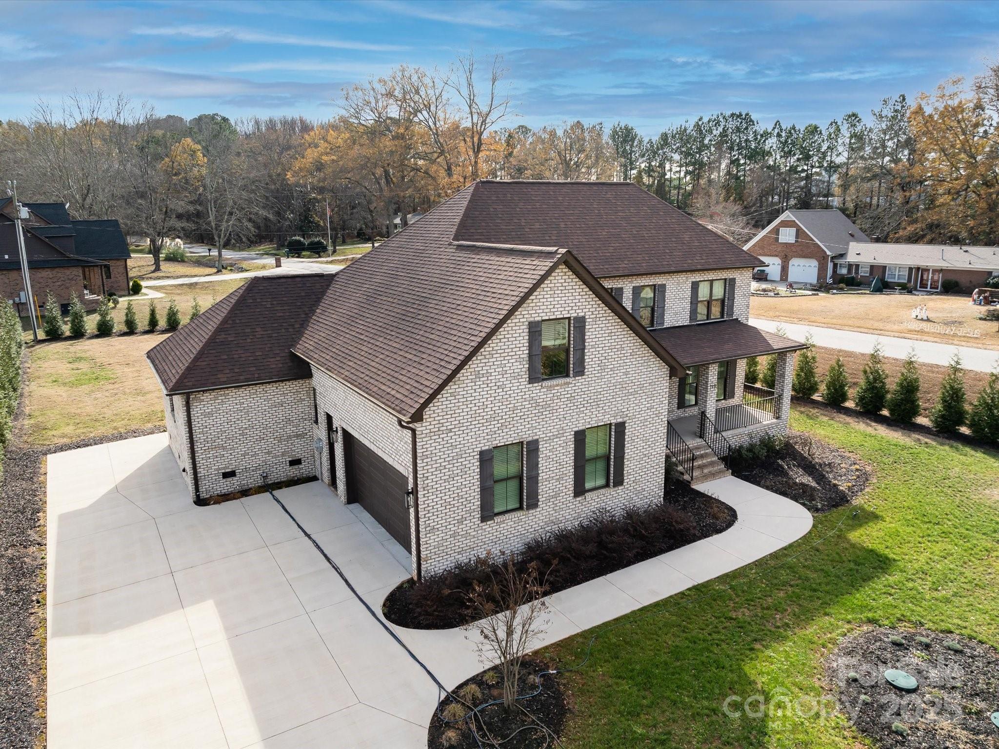 719 Greenbriar Drive
