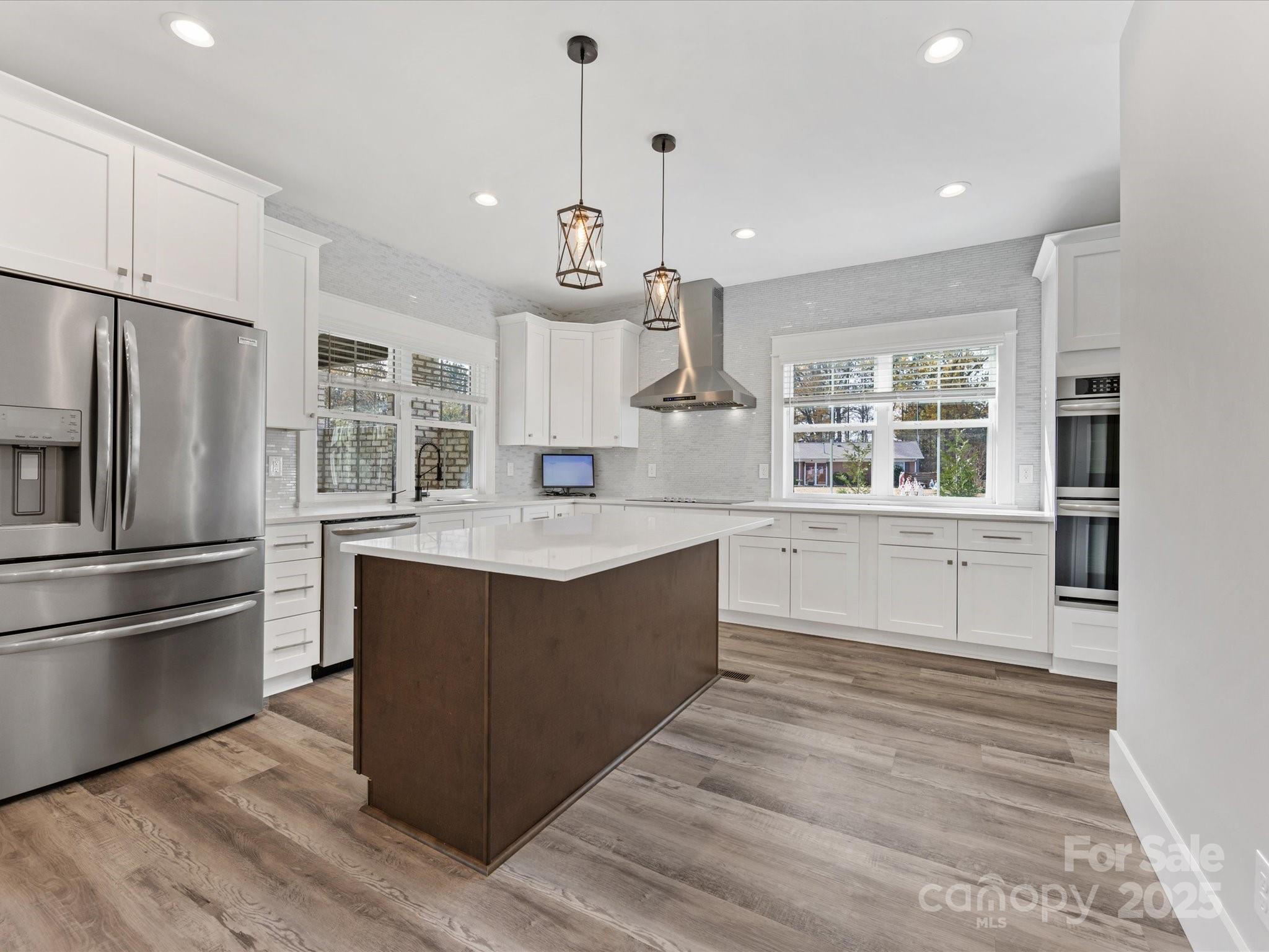 719 Greenbriar Drive