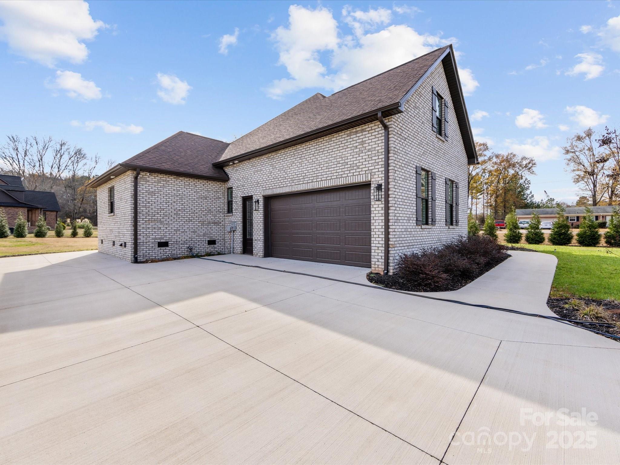 719 Greenbriar Drive