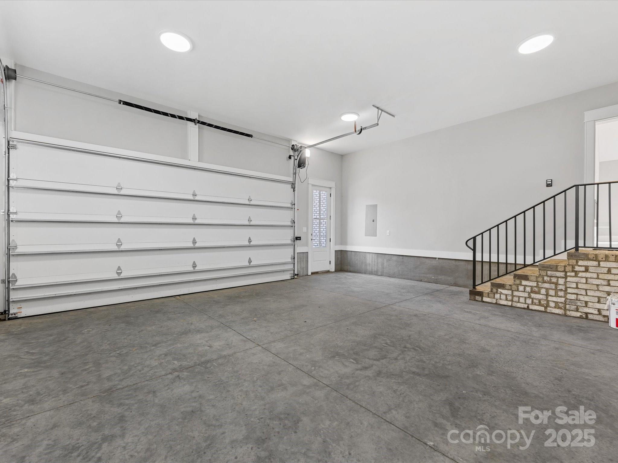 719 Greenbriar Drive