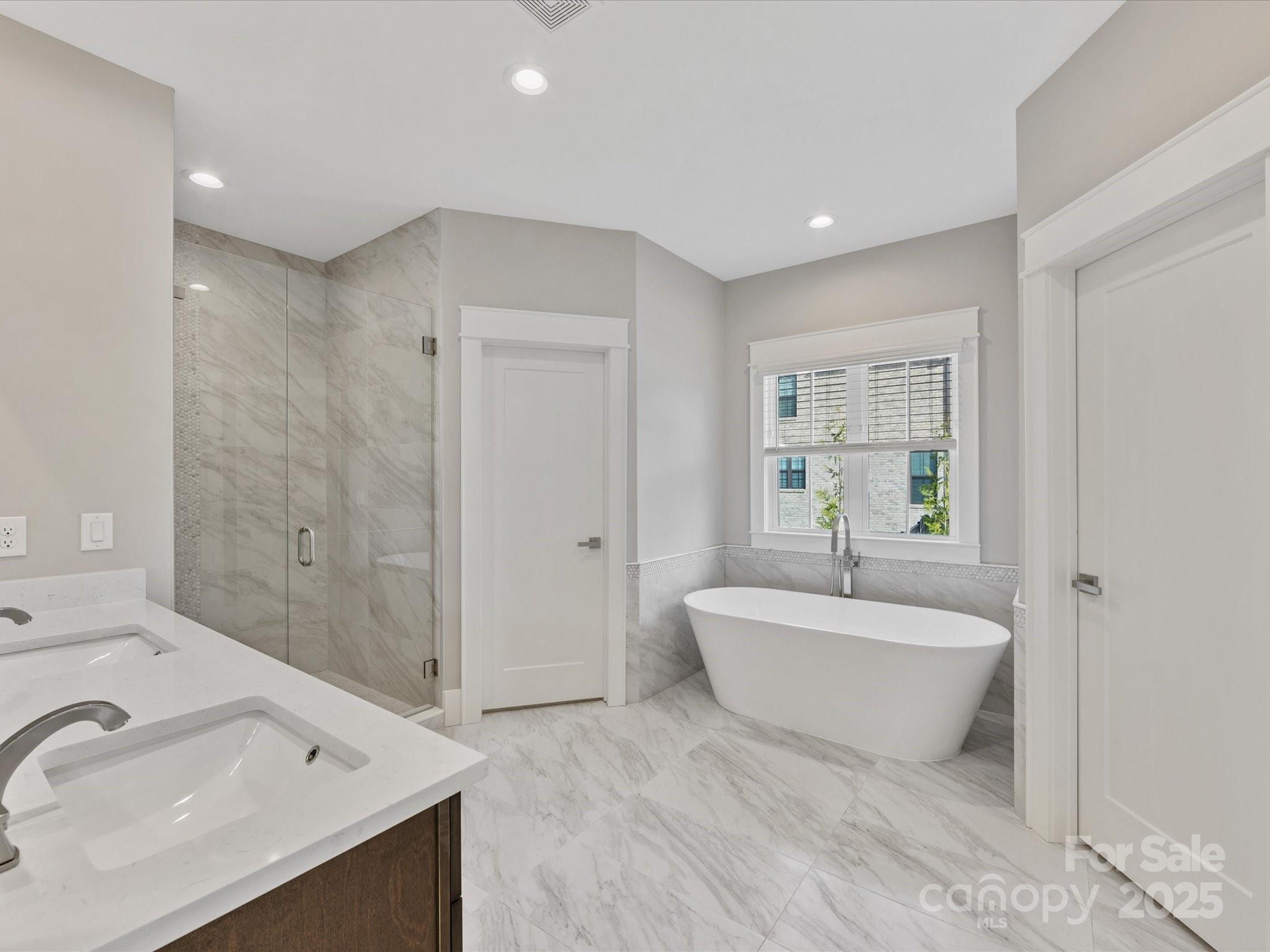 719 Greenbriar Drive