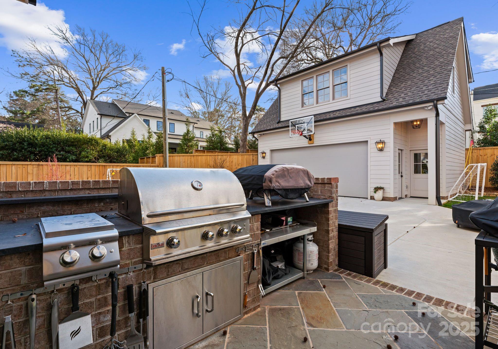 336 Anthony Circle