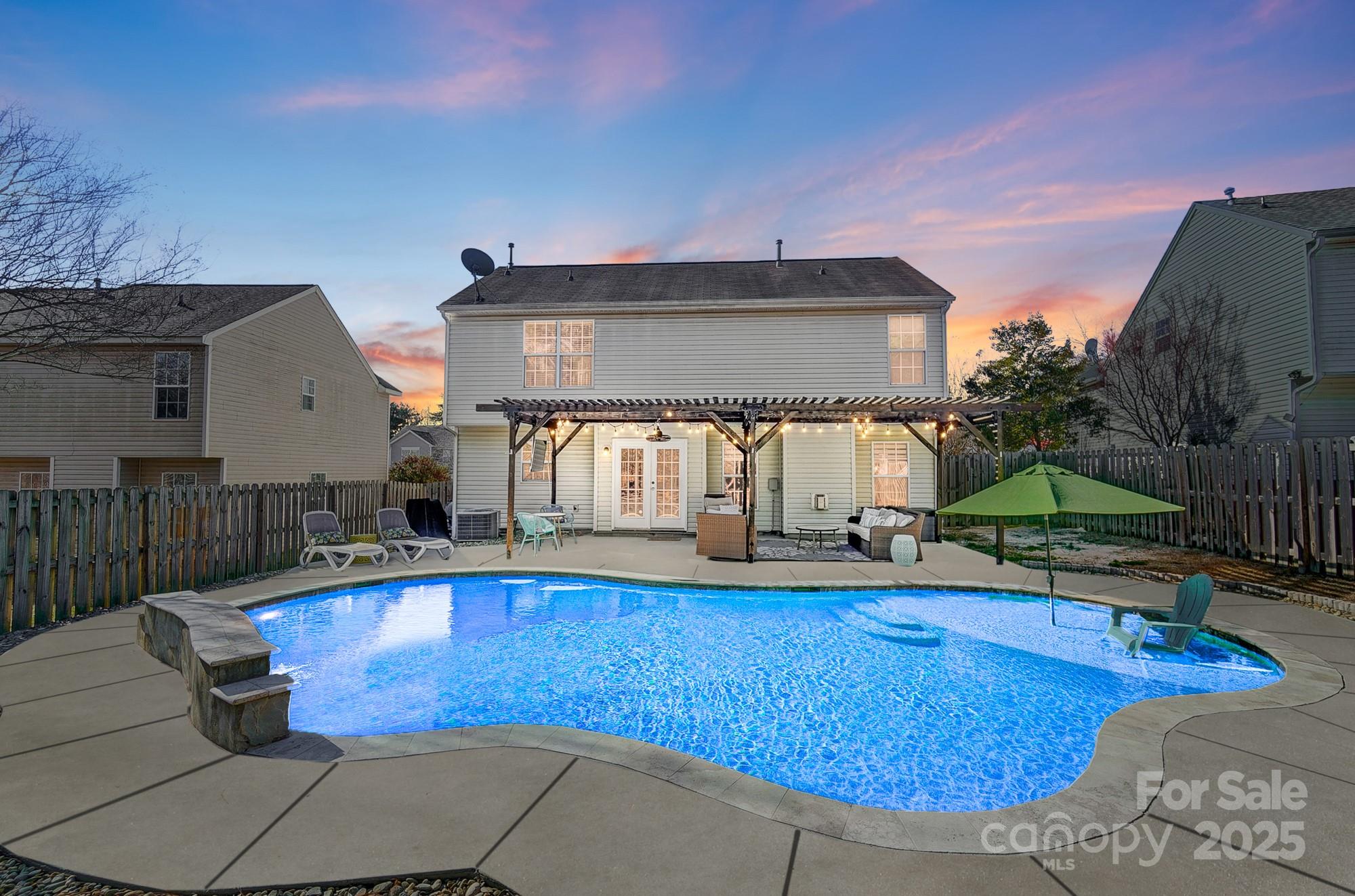 7647 Black Hawk Lane