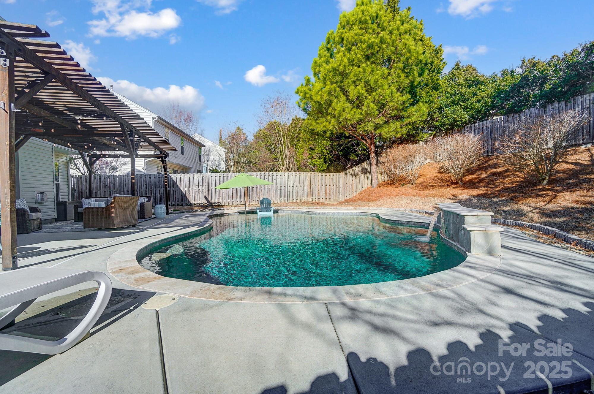7647 Black Hawk Lane