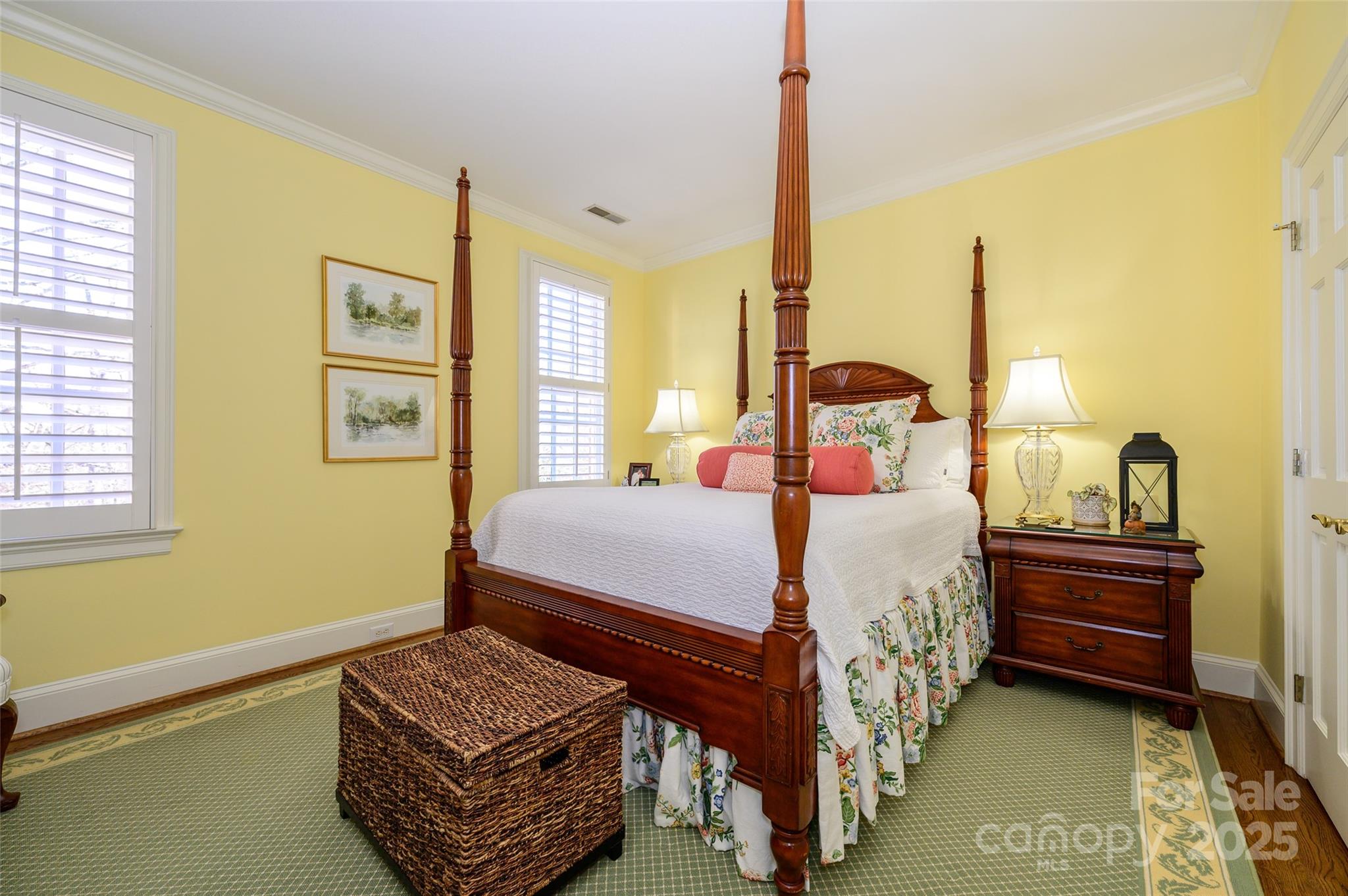 4807 Cambridge Crescent Drive